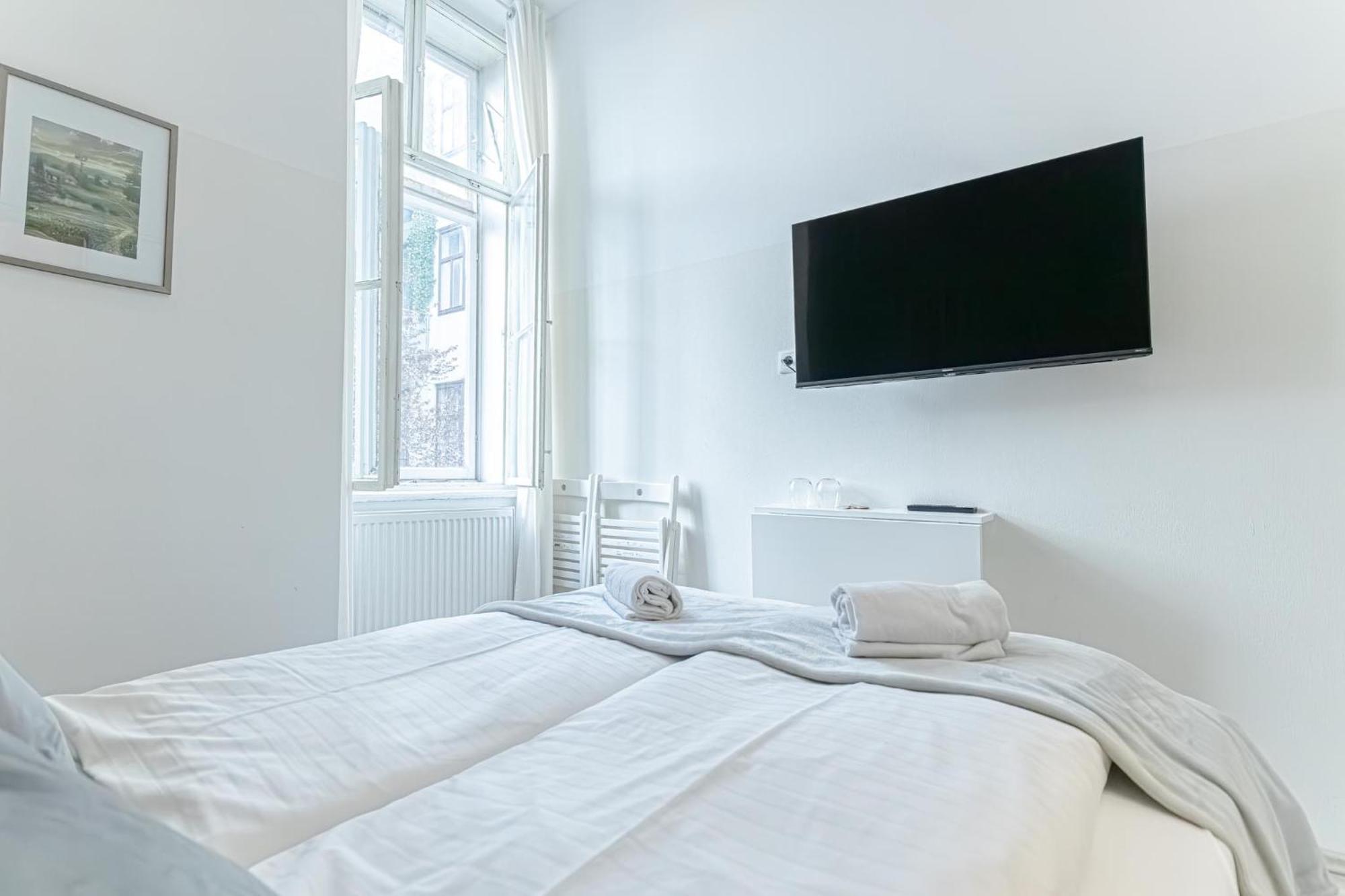Shopping Paradise 9br Complex Ideal For 22 People * Vienna
