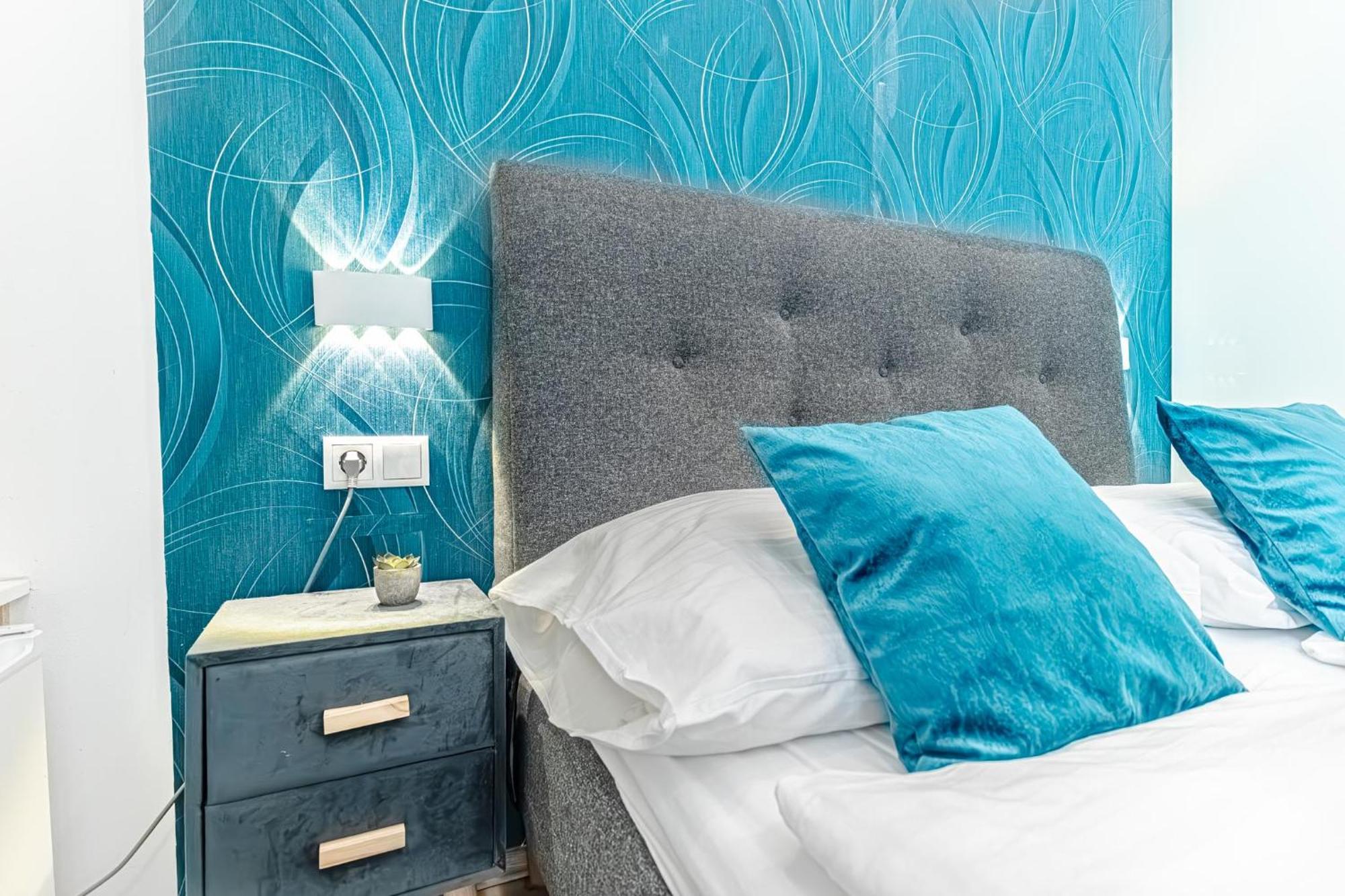 Shopping Paradise 9br Complex Ideal For 22 People Vienna