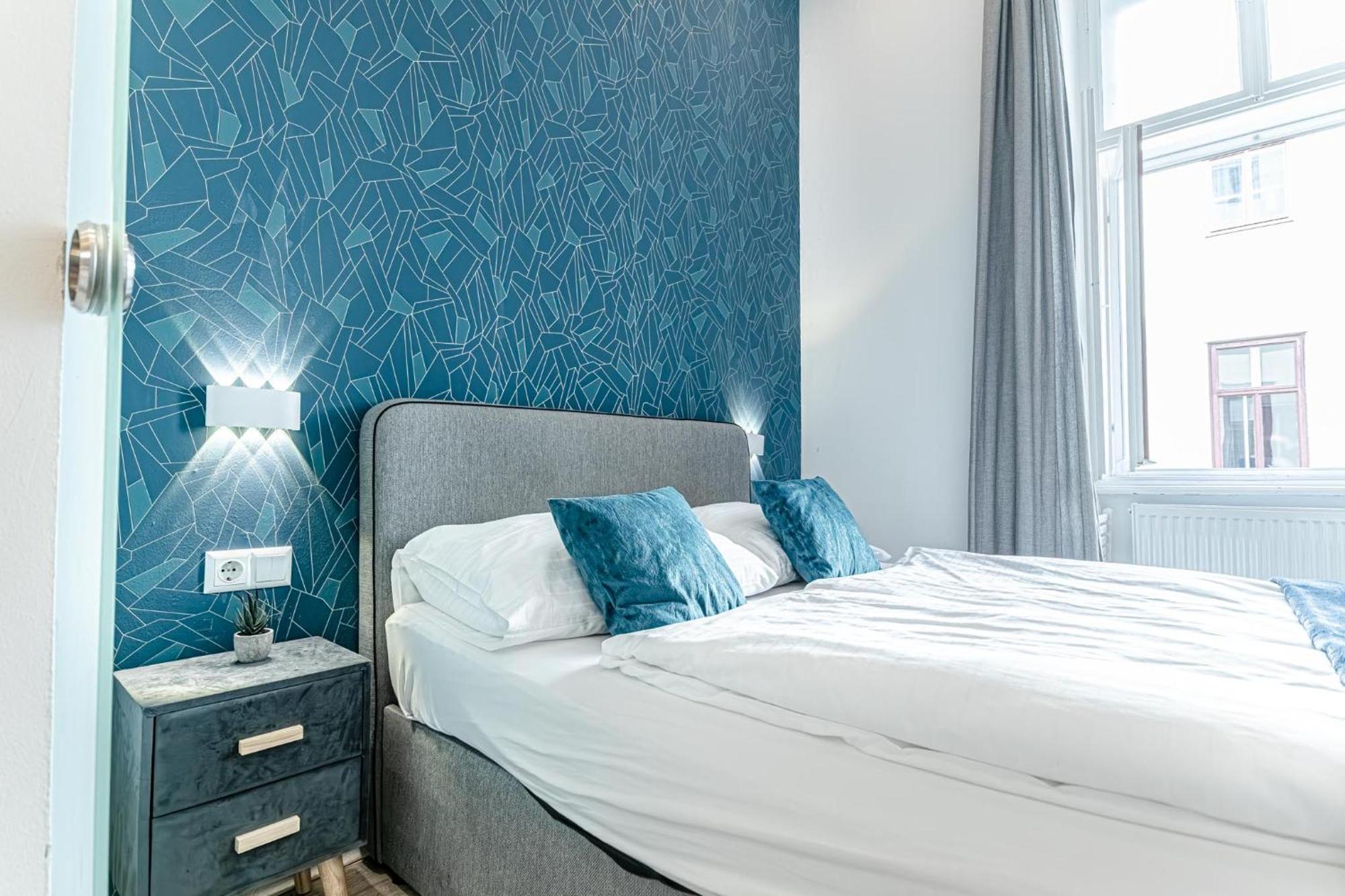 Shopping Paradise 9br Complex Ideal For 22 People Vienna