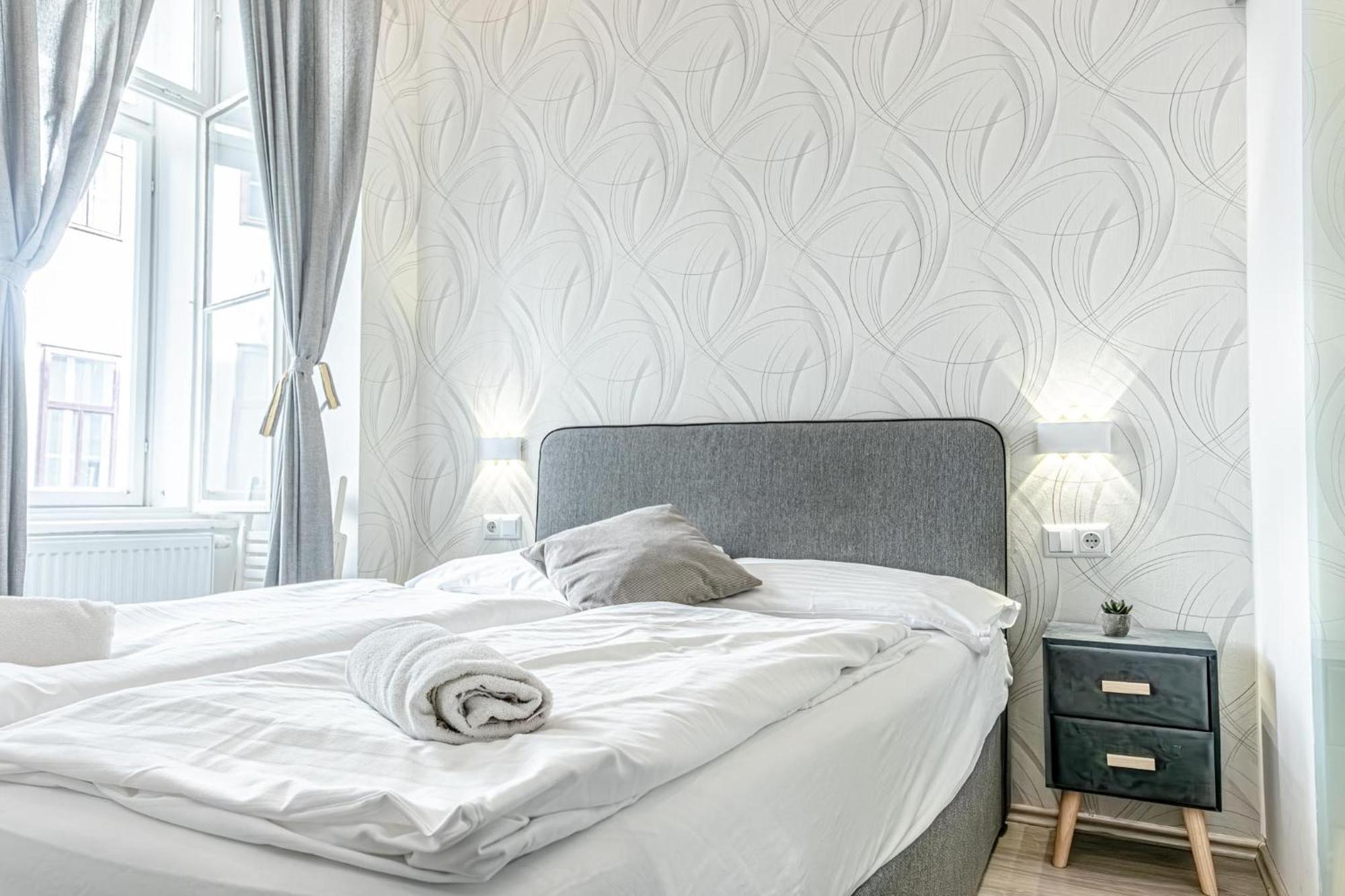 Shopping Paradise 9br Complex Ideal For 22 People * Vienna