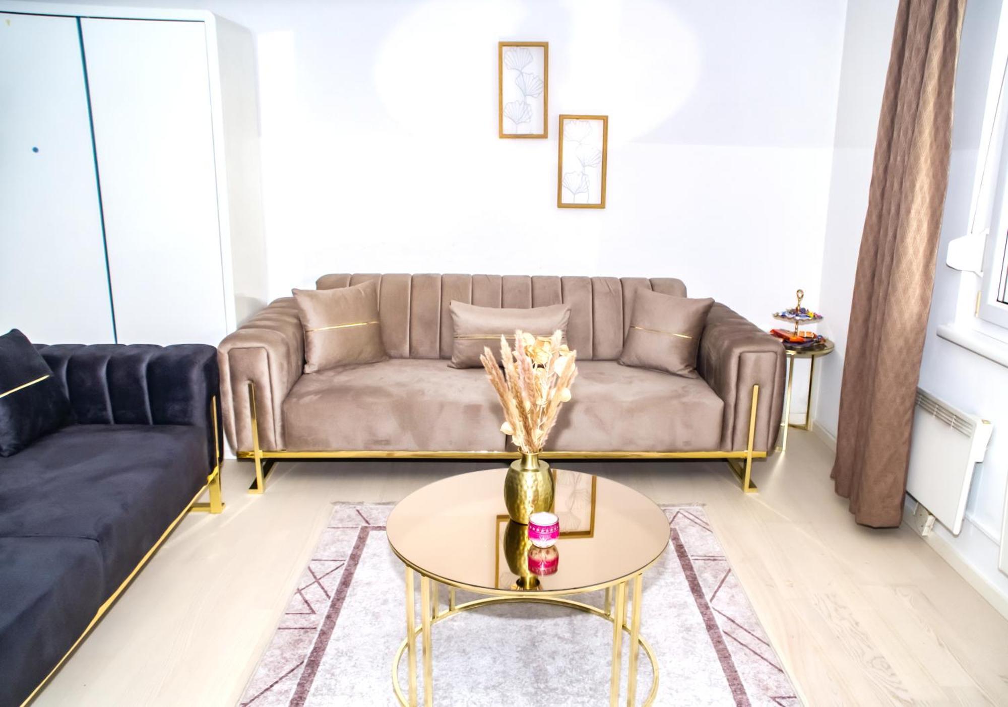 Privatunterkunft Spacious 5 Minutes To Wiener Stadthalle