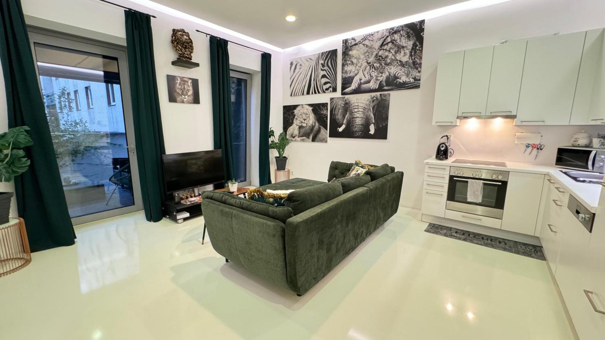 African Paradise With Jacuzzi & Sauna * Wien