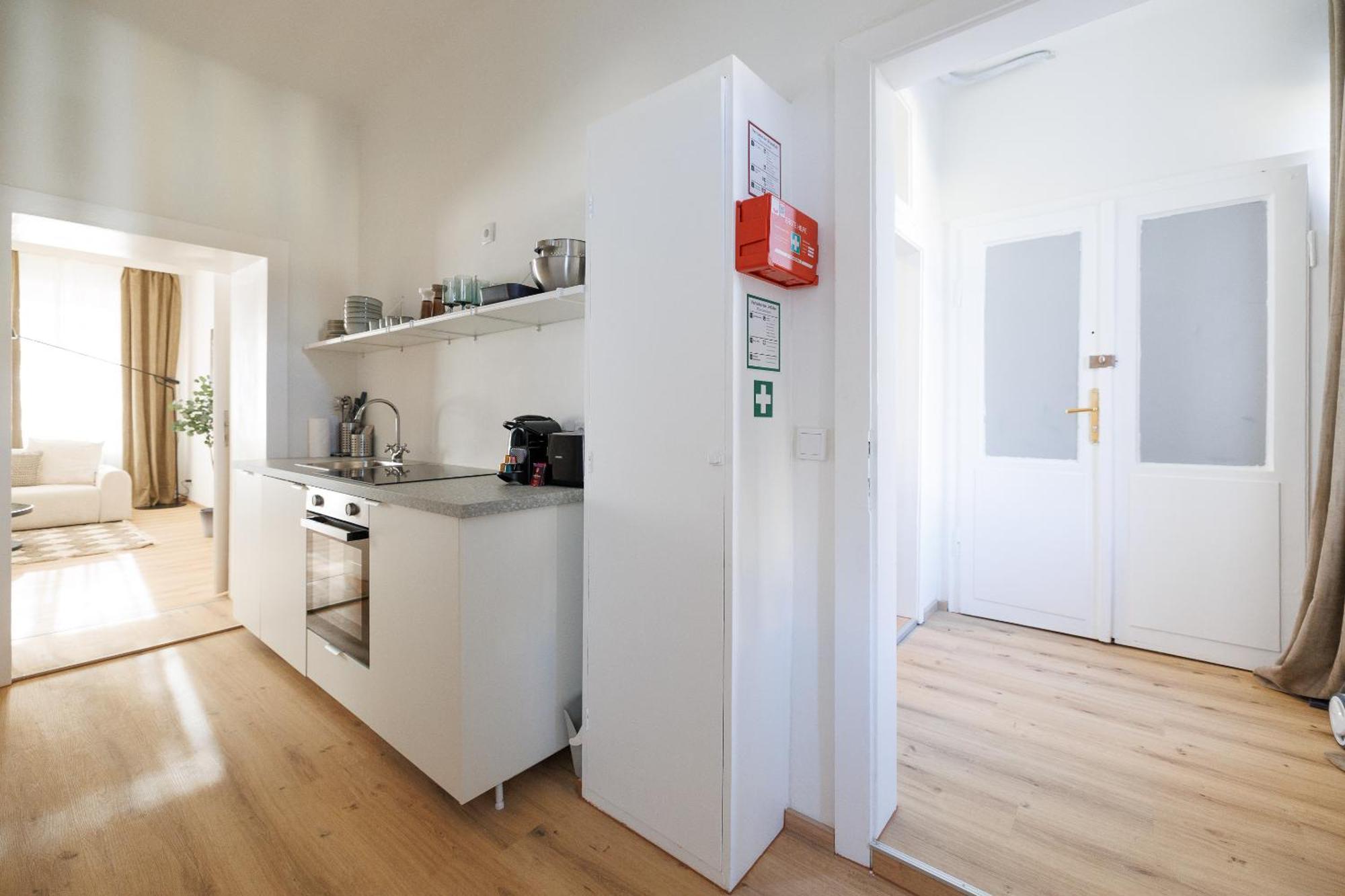 - Hauptbahnhof Apartment *