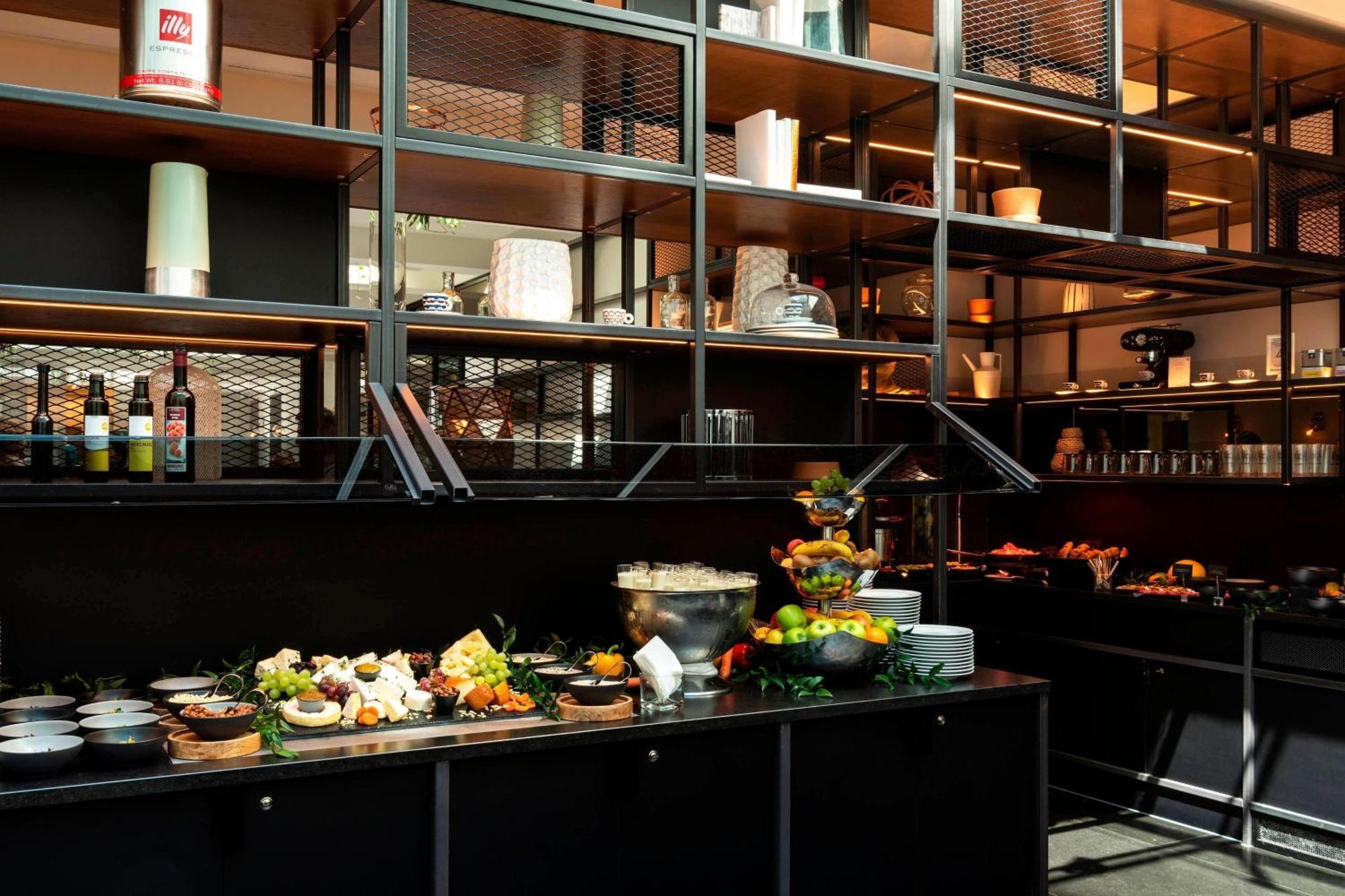 Le Méridien Hotel 5*