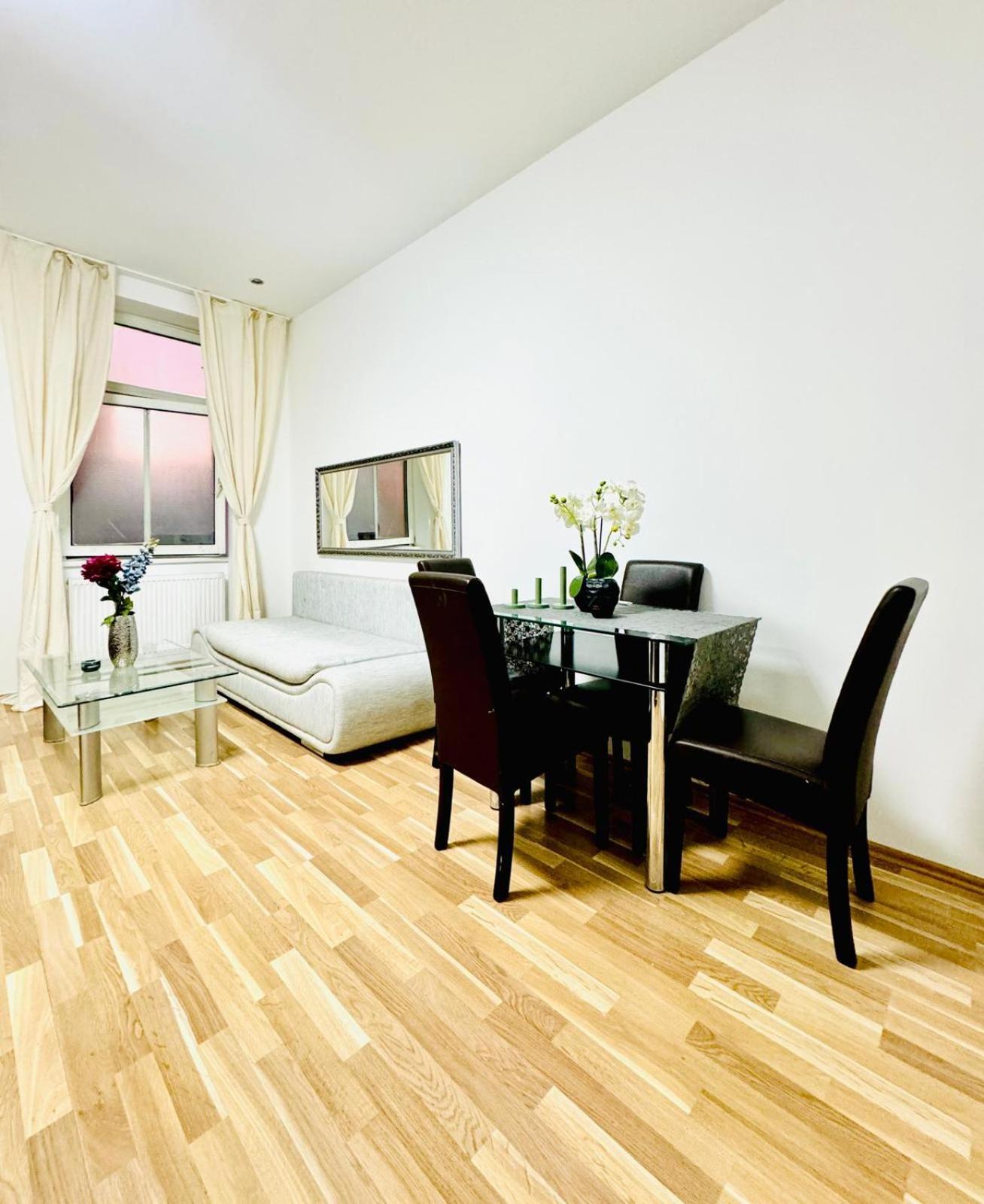 Apartment Chic For 5p, 12-min Walk To Augarten Wien