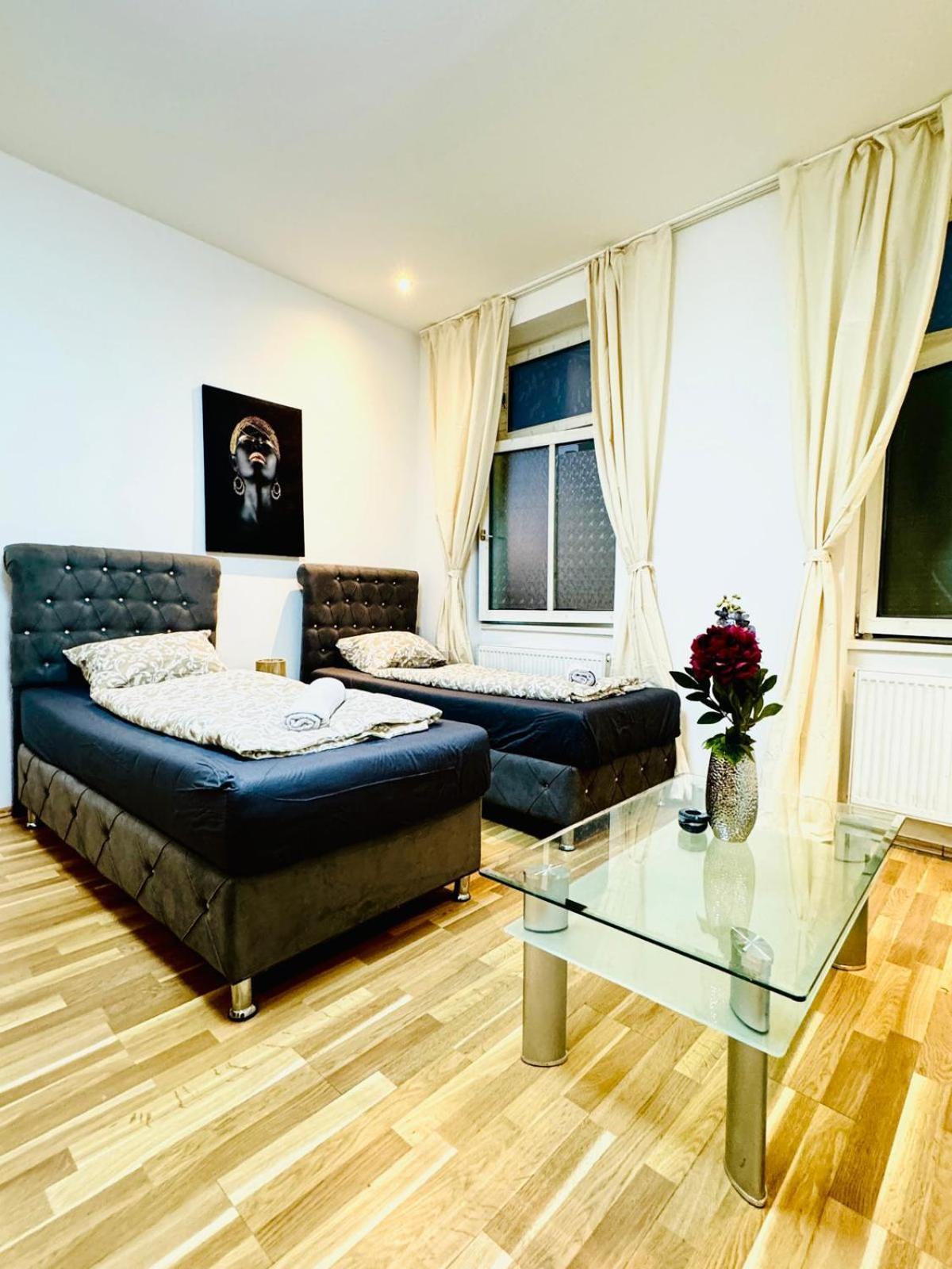 Chic For 5p, 12-min Walk To Augarten