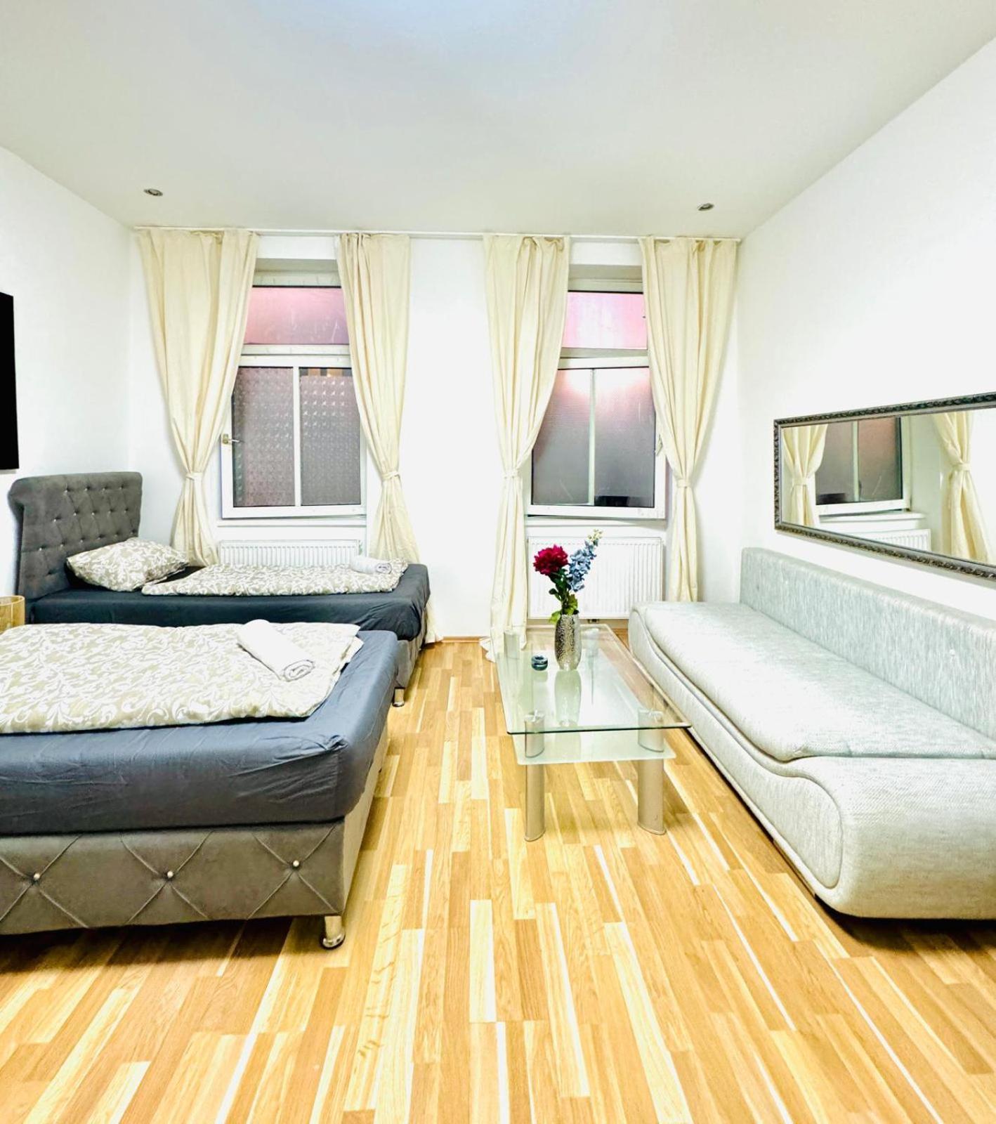 Chic For 5p, 12-min Walk To Augarten Apartment Wien