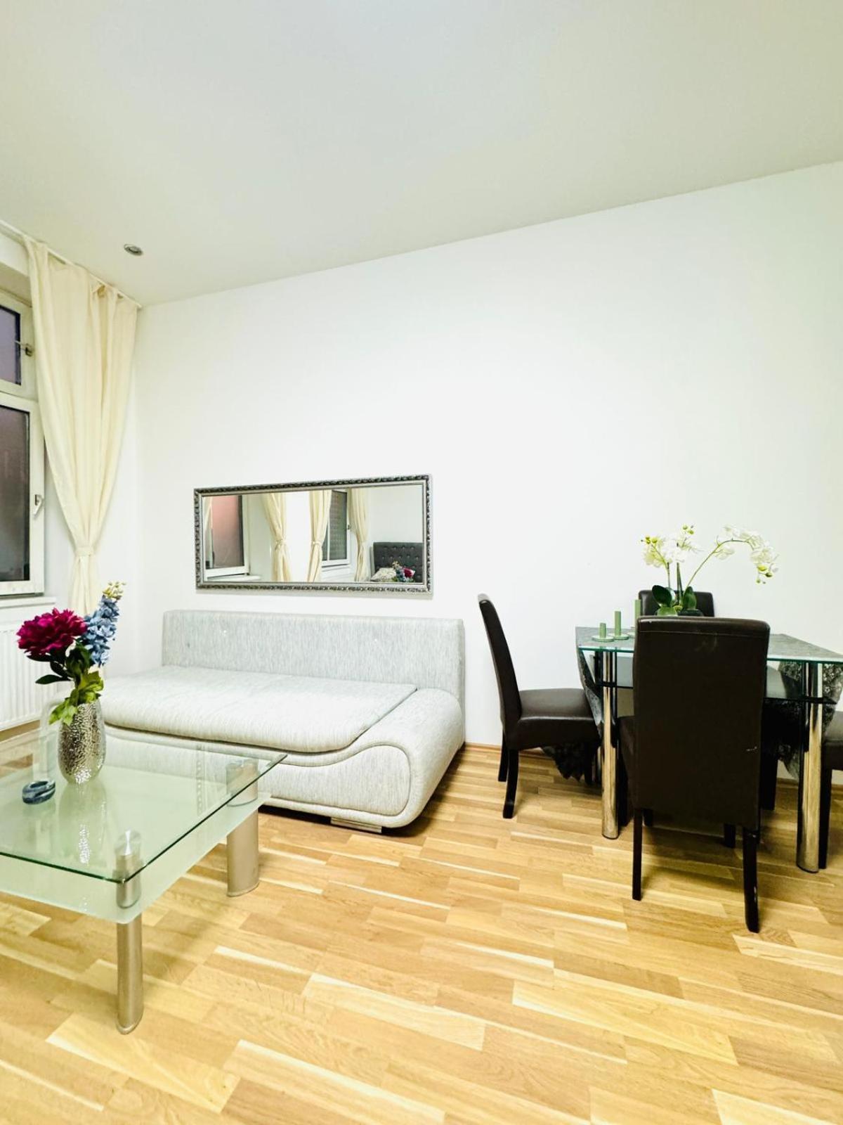 Chic For 5p, 12-min Walk To Augarten Wien