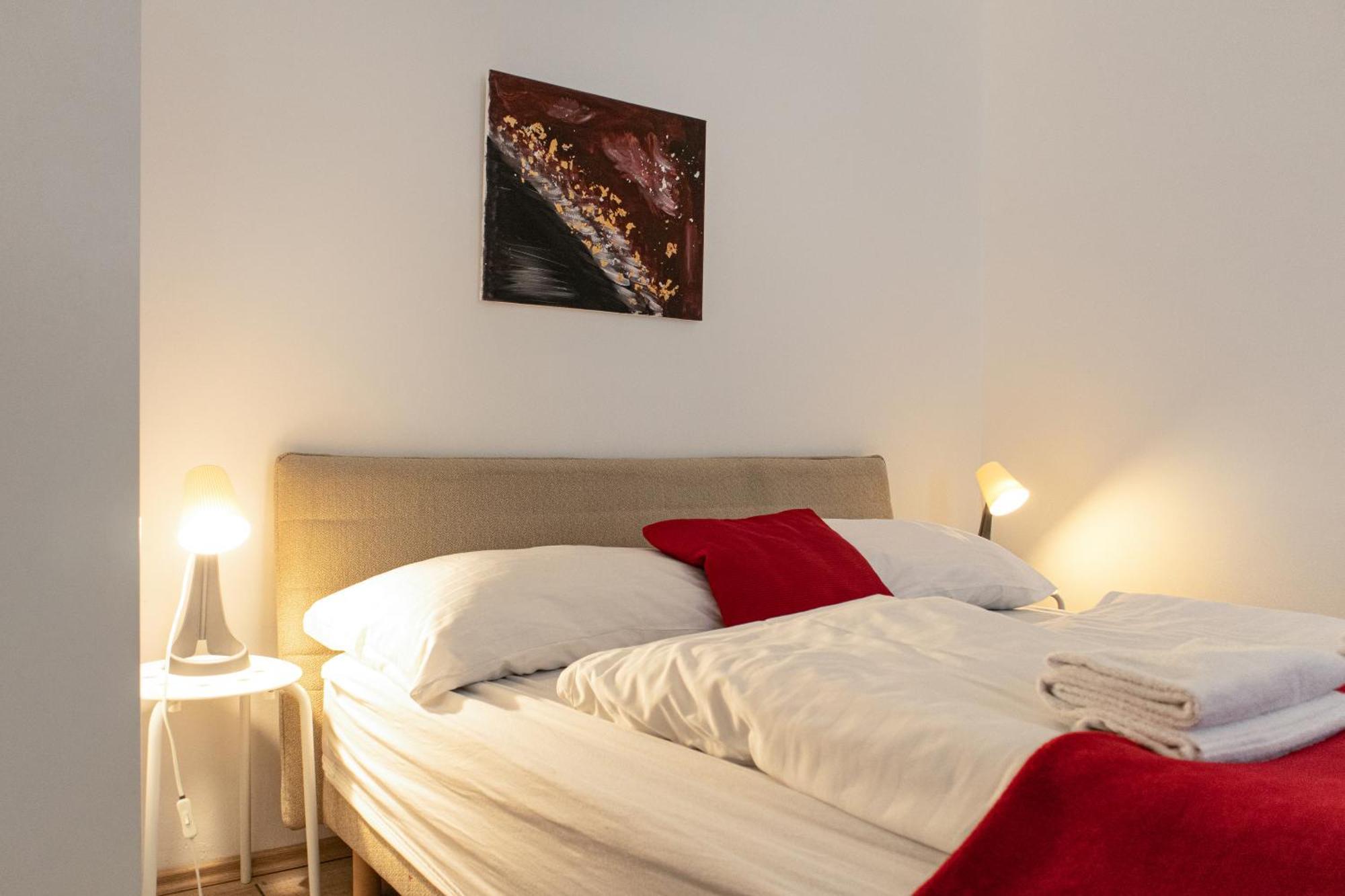 2 Spacious Apts For 6p, Only 7min To Stadthalle