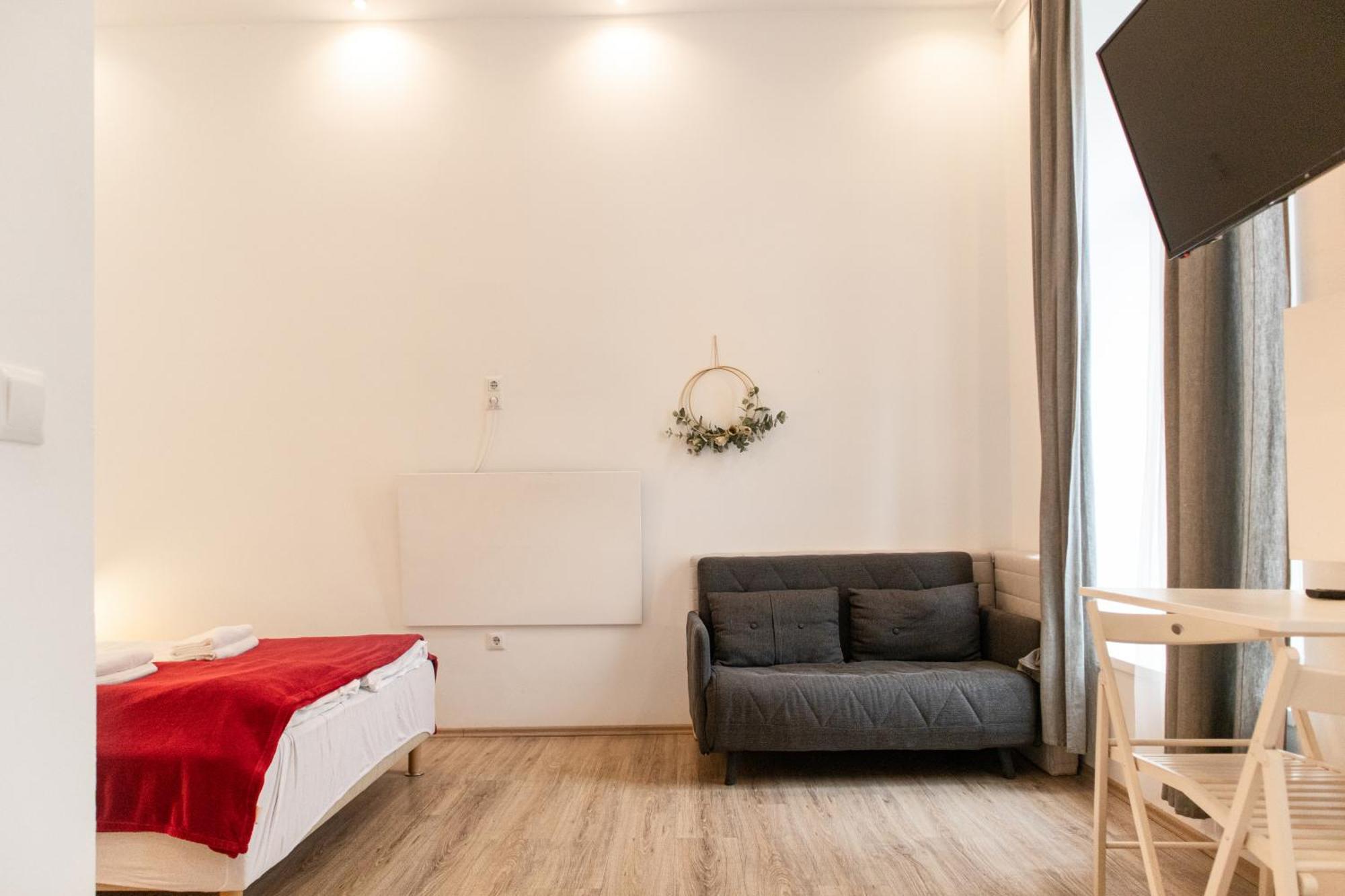 2 Spacious Apts For 6p, Only 7min To Stadthalle Vienna