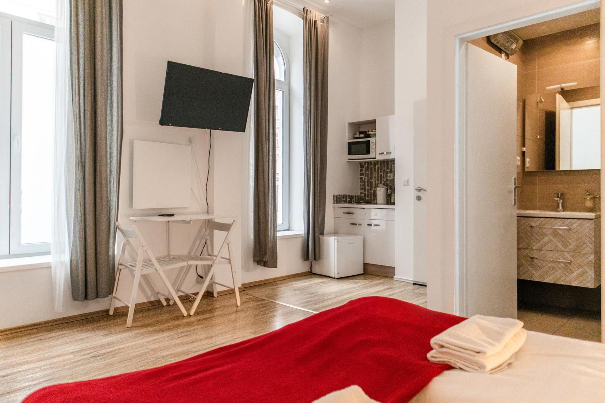 2 Spacious Apts For 6p, Only 7min To Stadthalle * Vienna