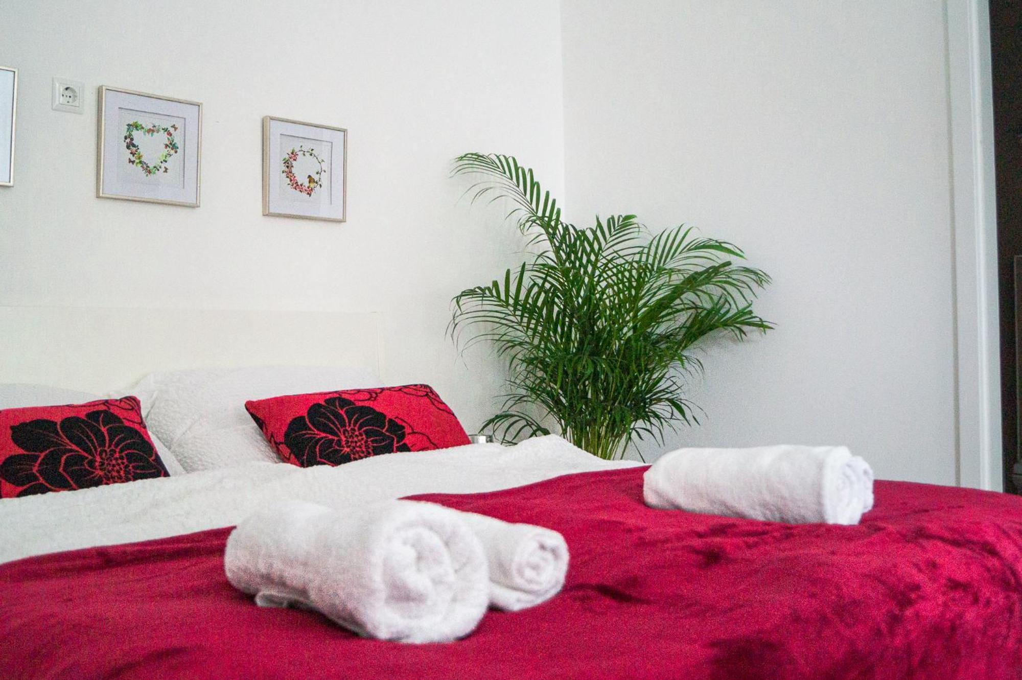 2 Spacious Apts For 6p, Only 7min To Stadthalle *