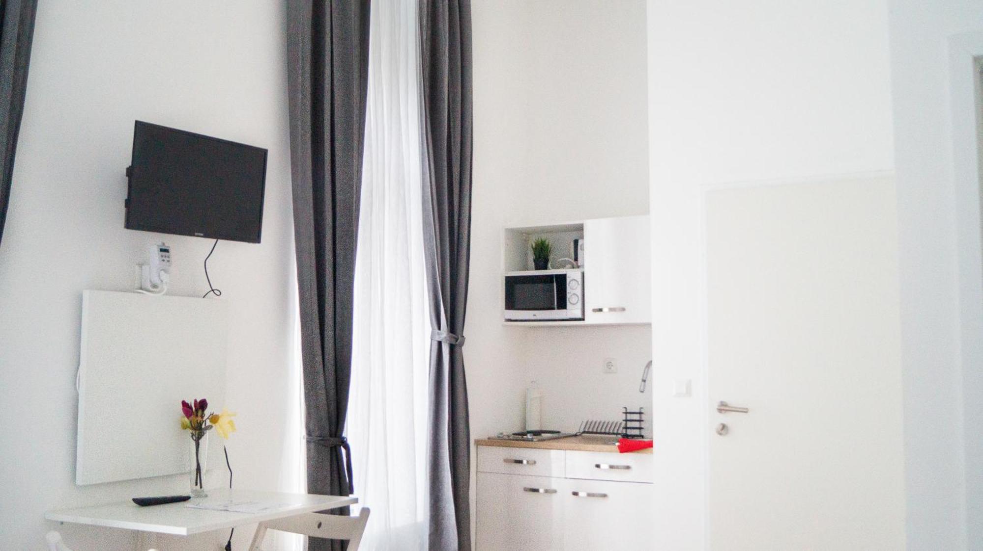 Apartment 2 Spacious Apts For 6p, Only 7min To Stadthalle *