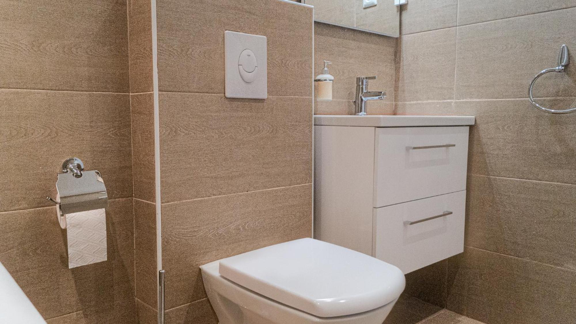 2 Spacious Apts For 6p, Only 7min To Stadthalle Apartment Vienna