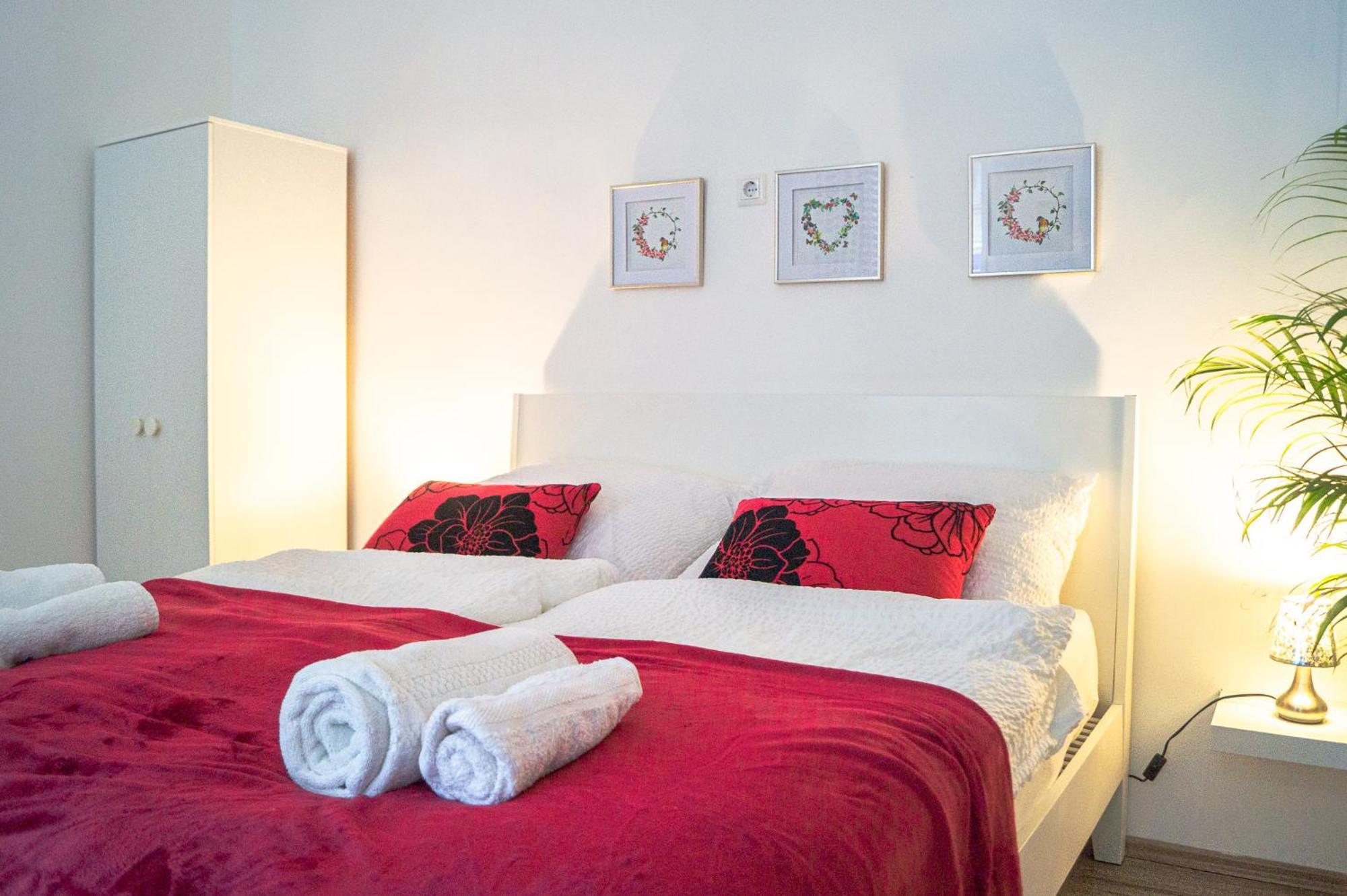 Apartment 2 Spacious Apts For 6p, Only 7min To Stadthalle *