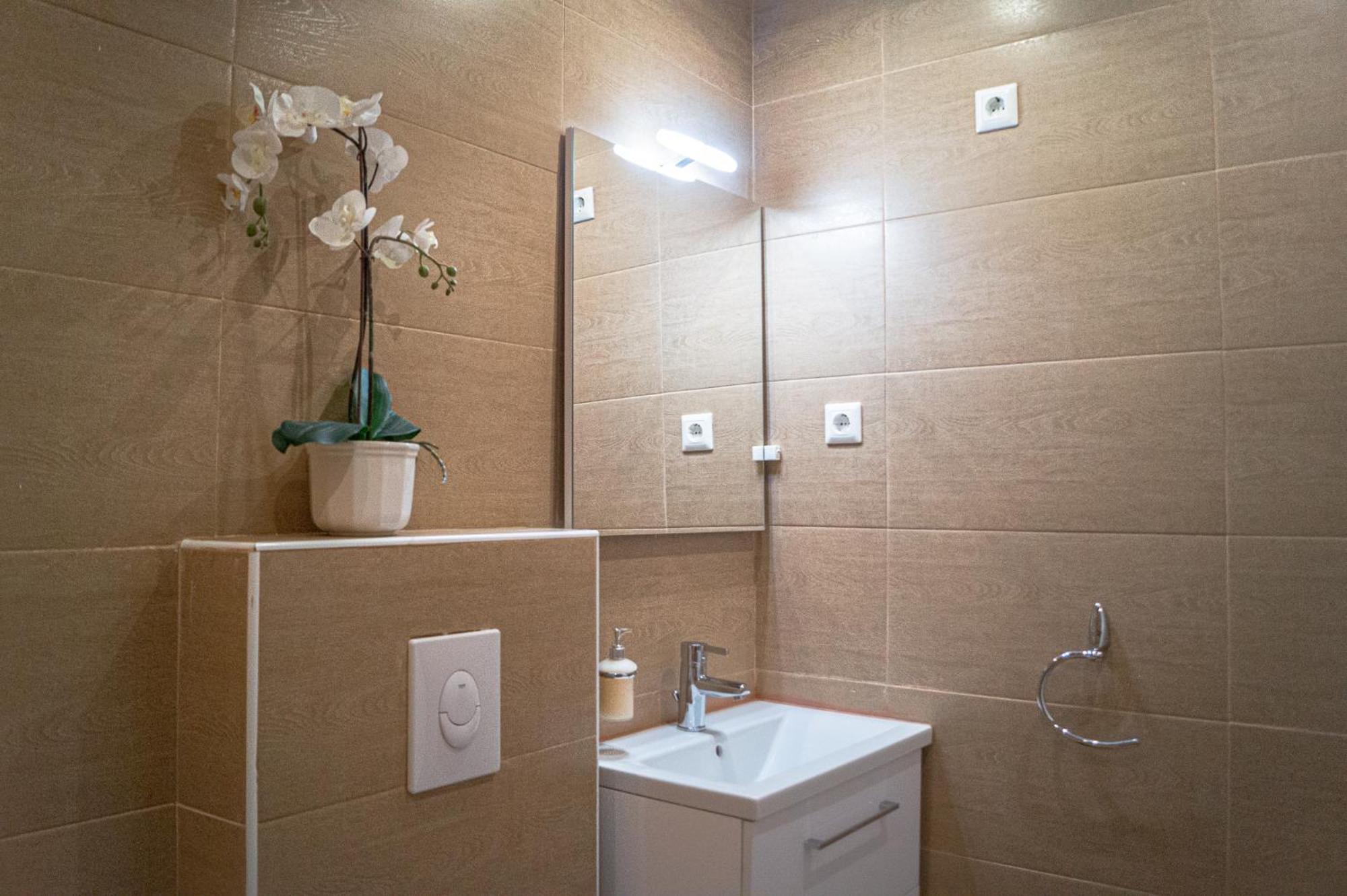 2 Spacious Apts For 6p, Only 7min To Stadthalle