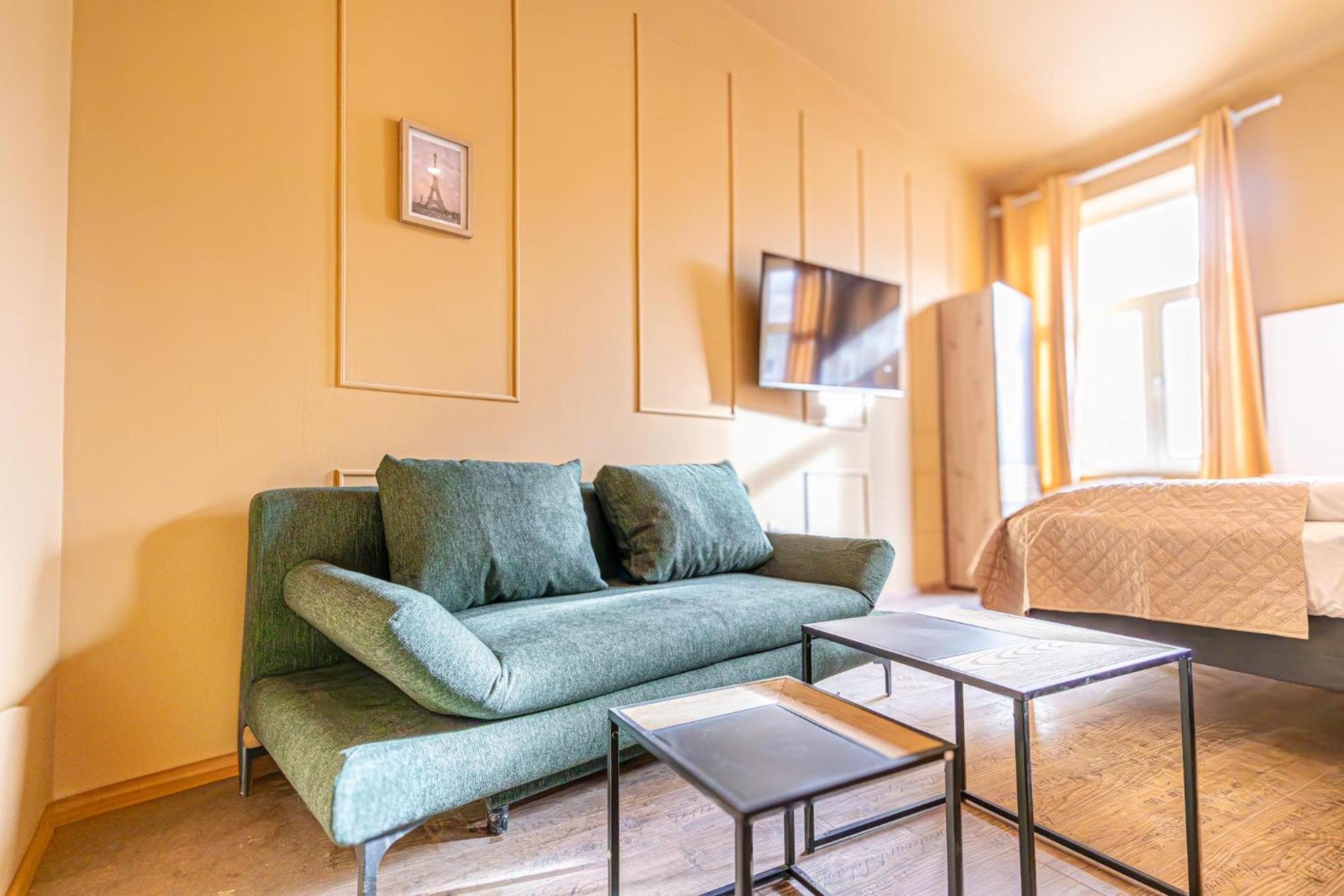 4br Shared Apt, Centrally Located In Apartment