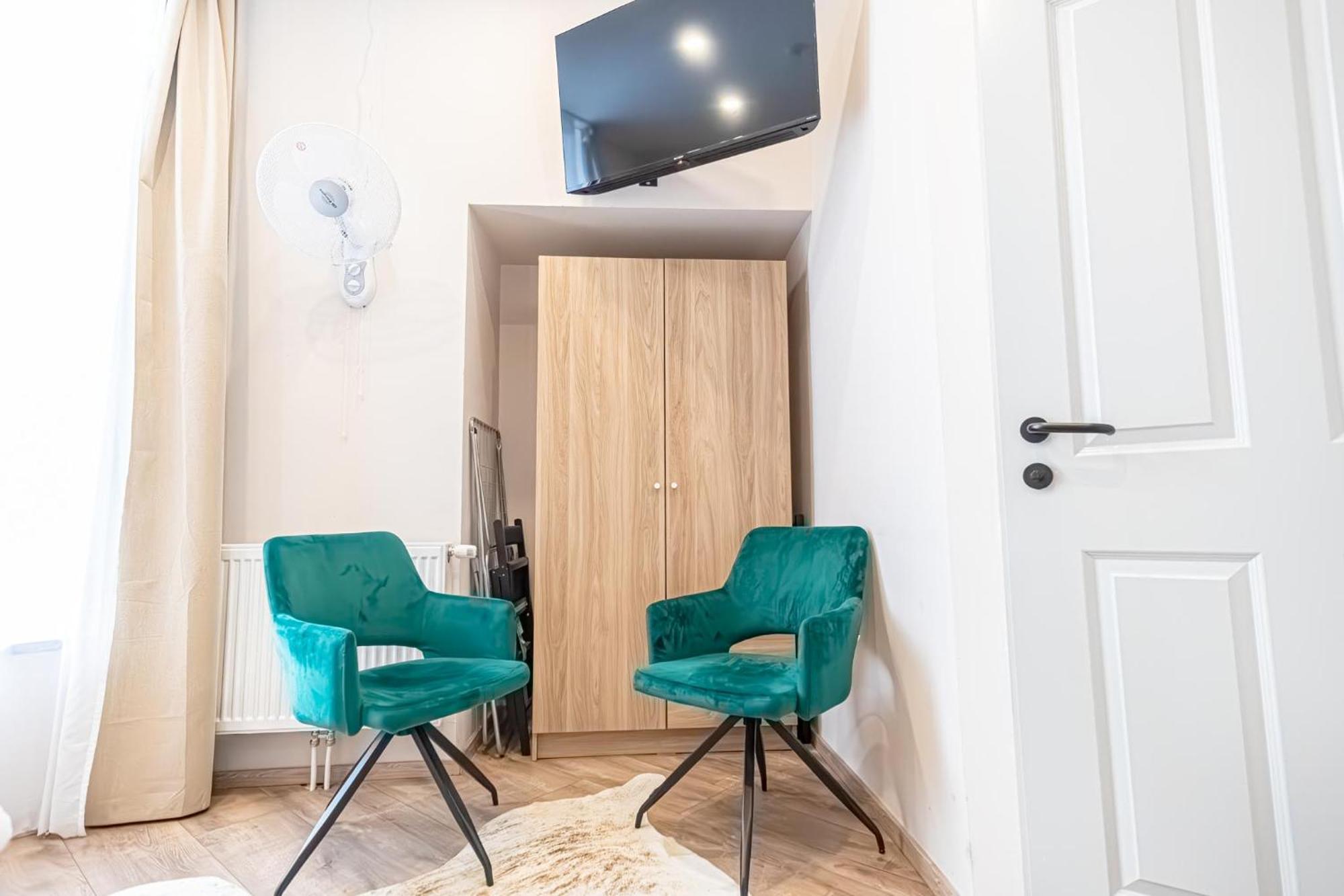 Apartment Wiener Stadthalle Boutique - Ideal For Couples *