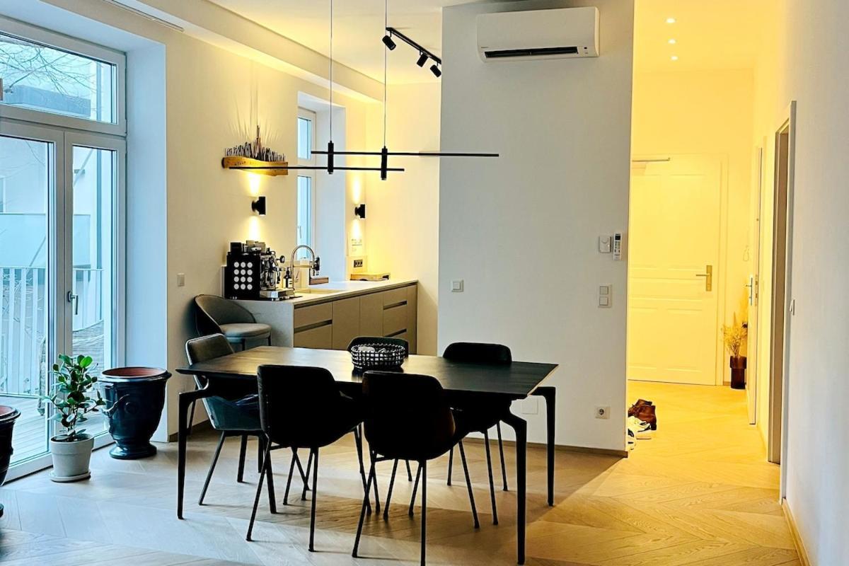 Exclusive Duplex *