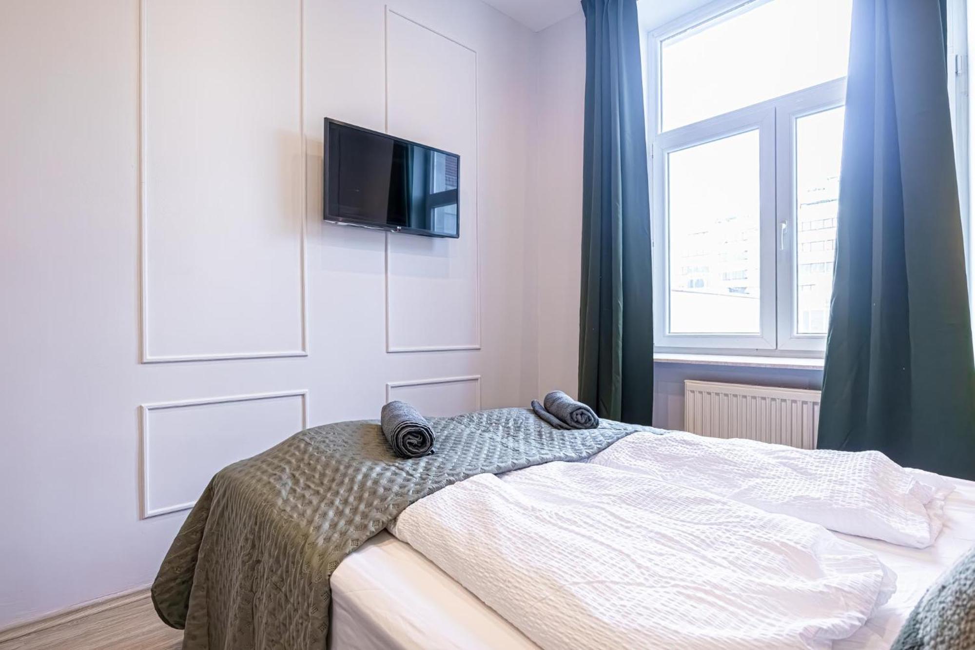 Bright And Modern In Meidling District Apartment Vienna