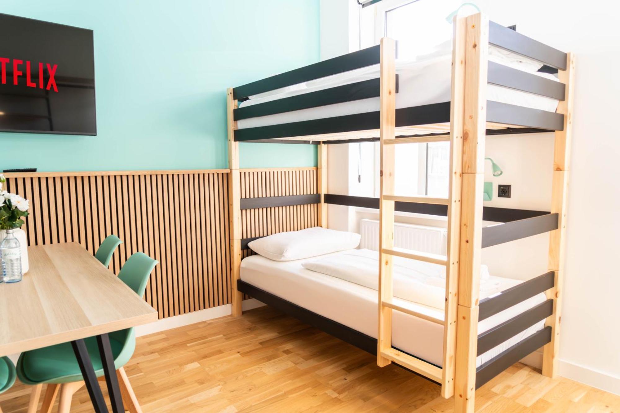 Myflat - Bright Near Station Vienna