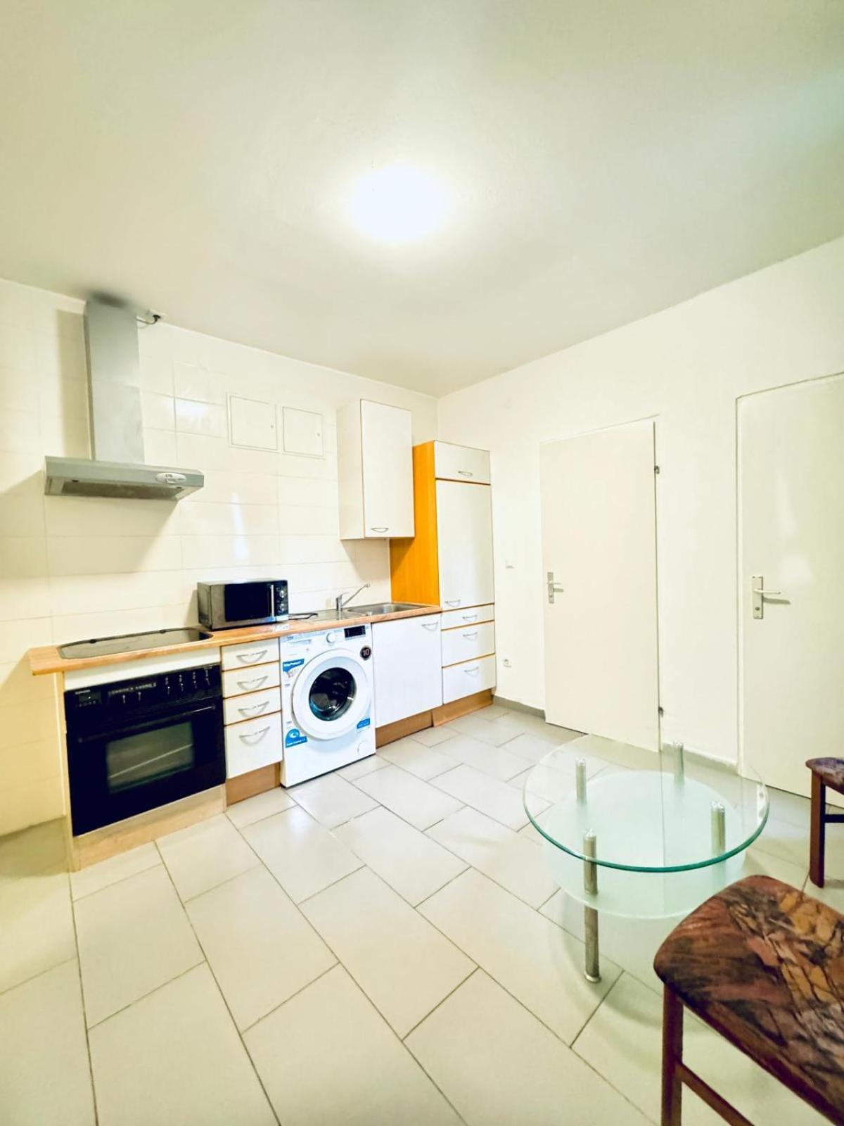 Affordable 2br Aptartment Direct Access To Vienna
