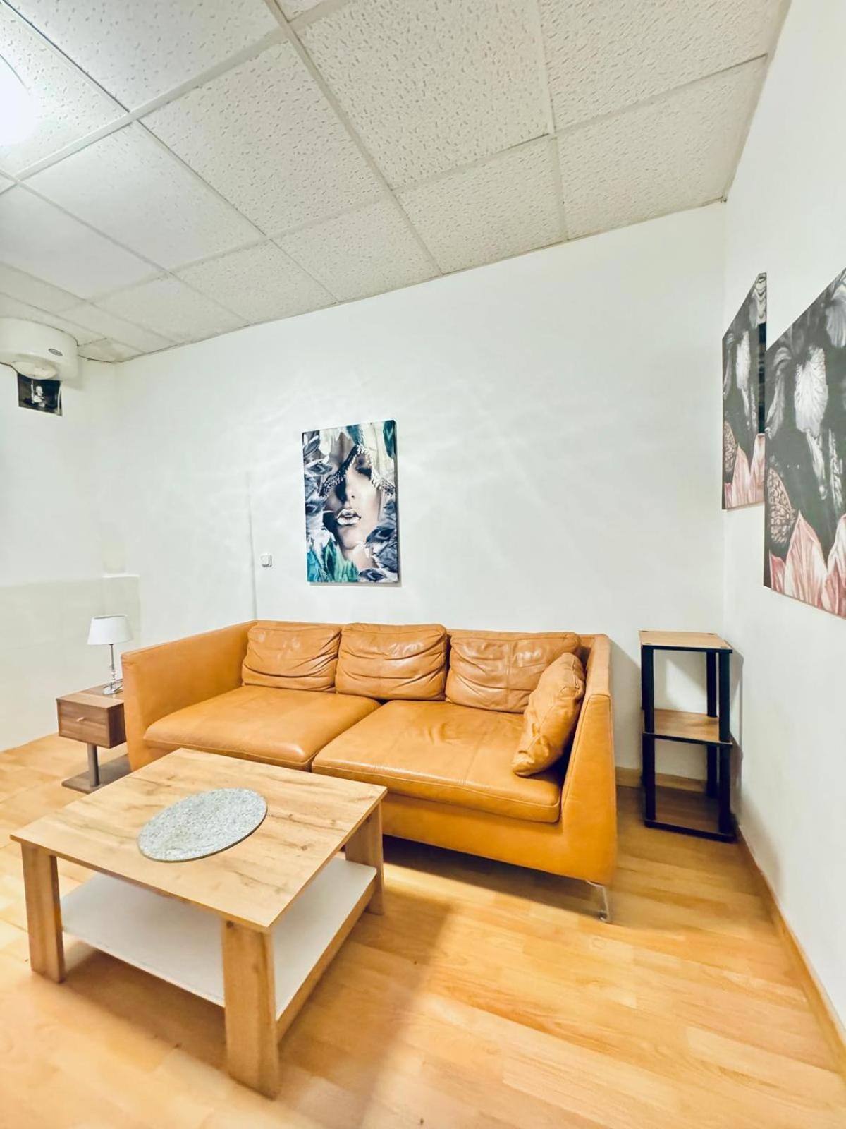 Apartment Affordable 2br Aptartment Direct Access To *
