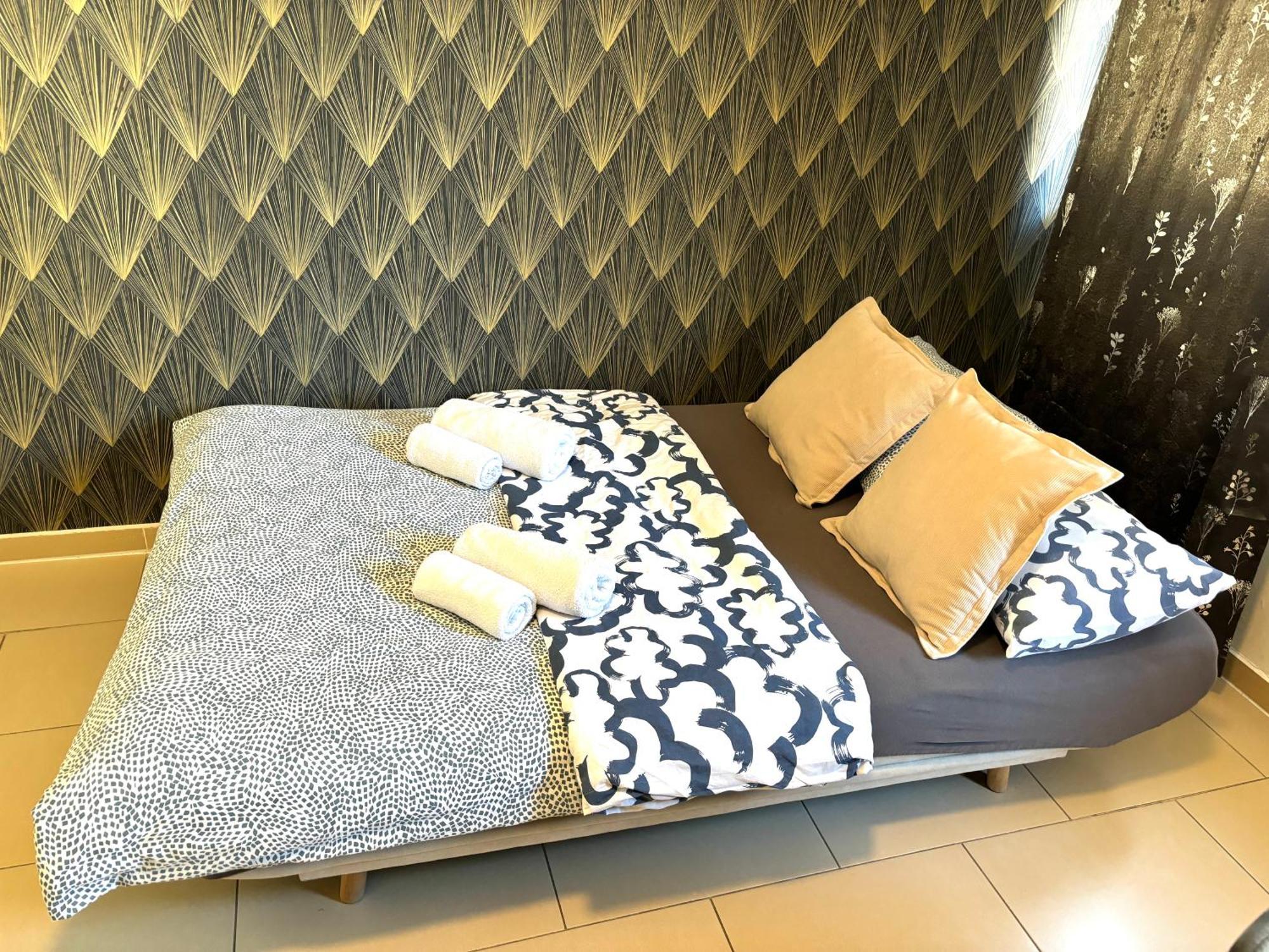 Grey Palazzo 1050 Aparthotel *