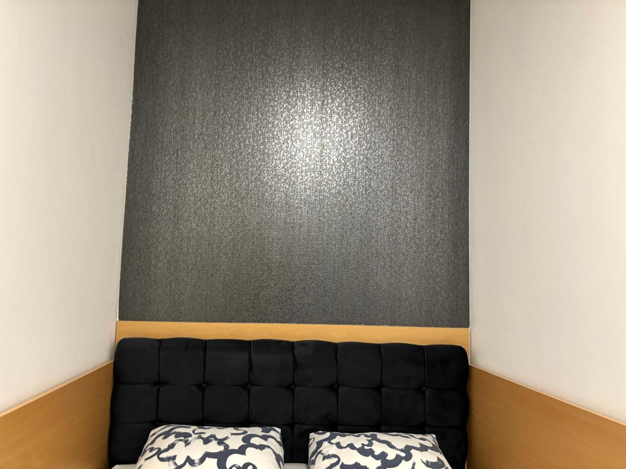 Grey Palazzo 1050 *
