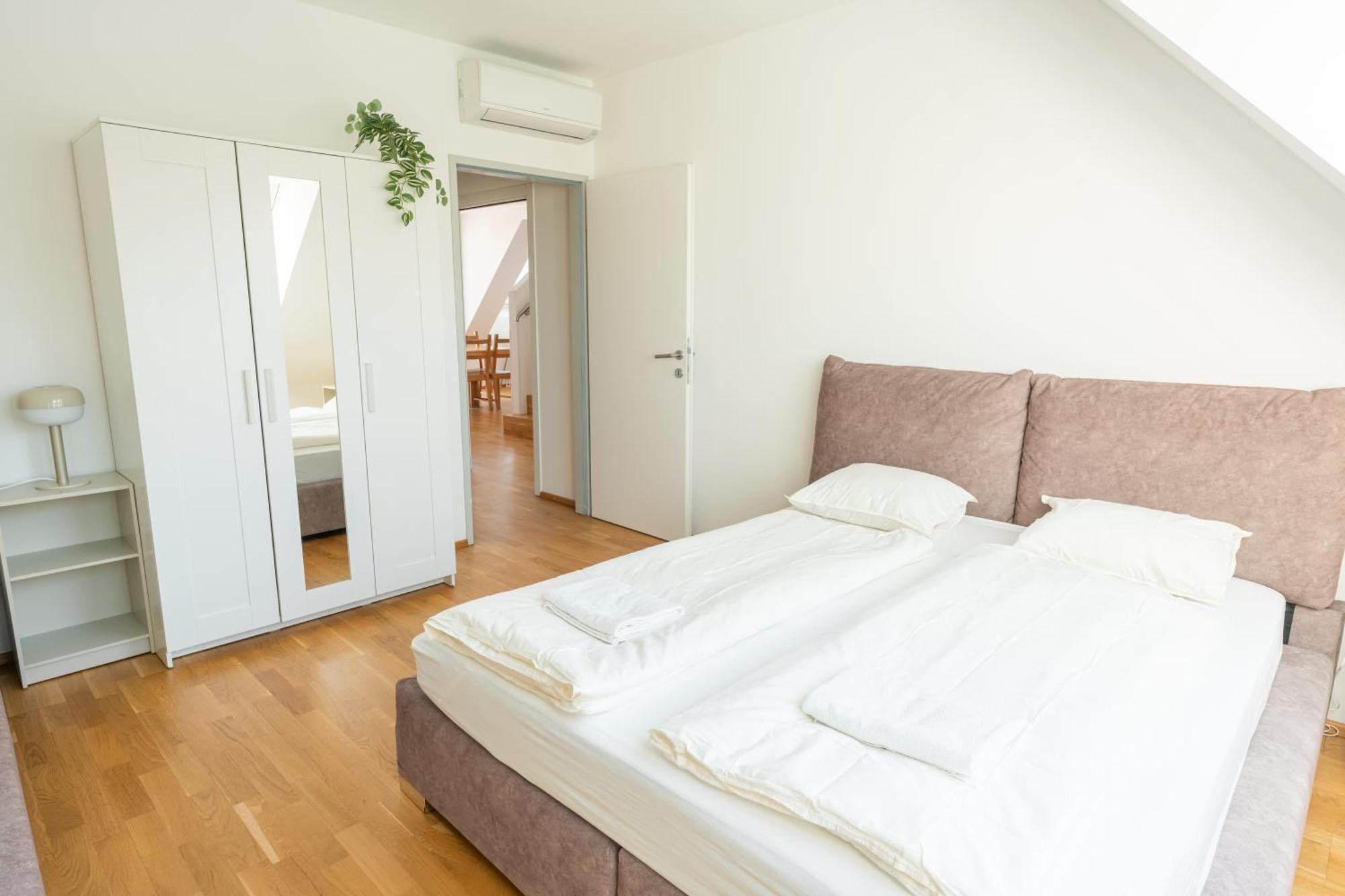 Luxury Penthouse With Rooftop Terrace * Vienna