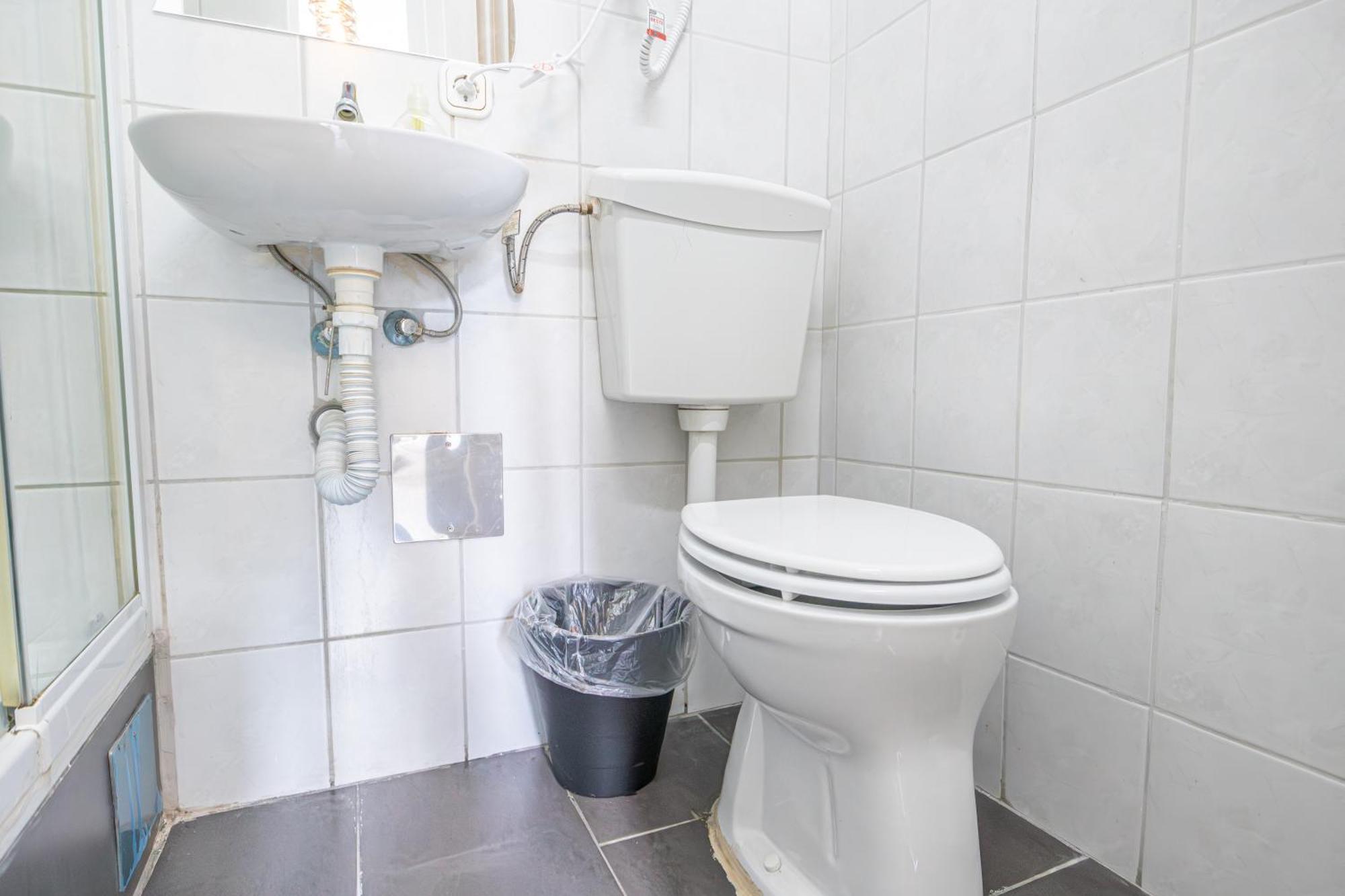Inviting Economy 1br Apt. With The Location * Viena