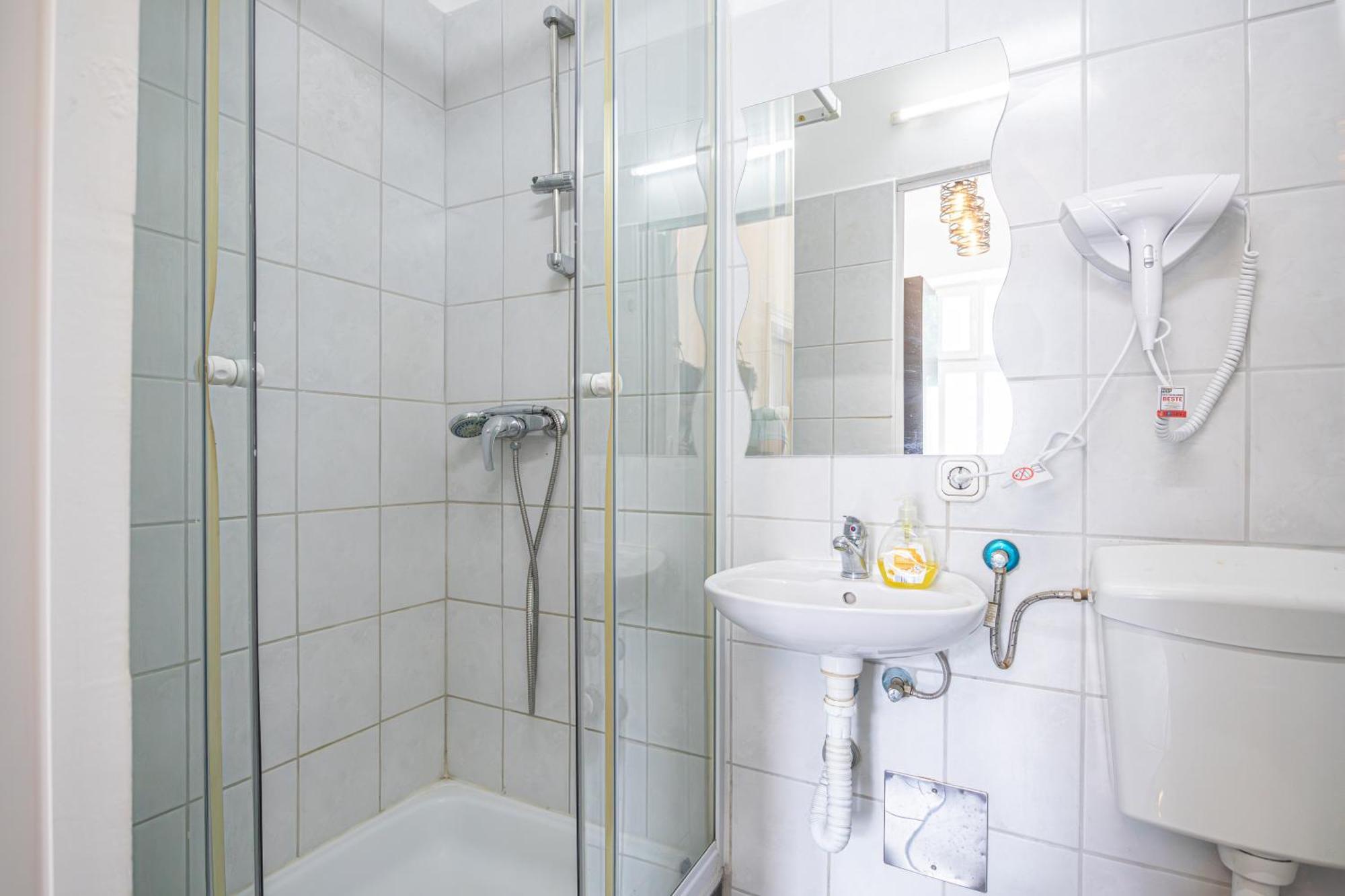 Apartamento Inviting Economy 1br Apt. With The Location Viena
