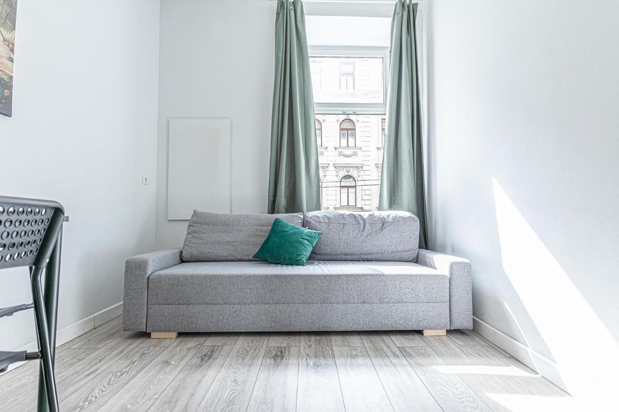 Budget-friendly 2br & 1lr, Delight Apartment Wien
