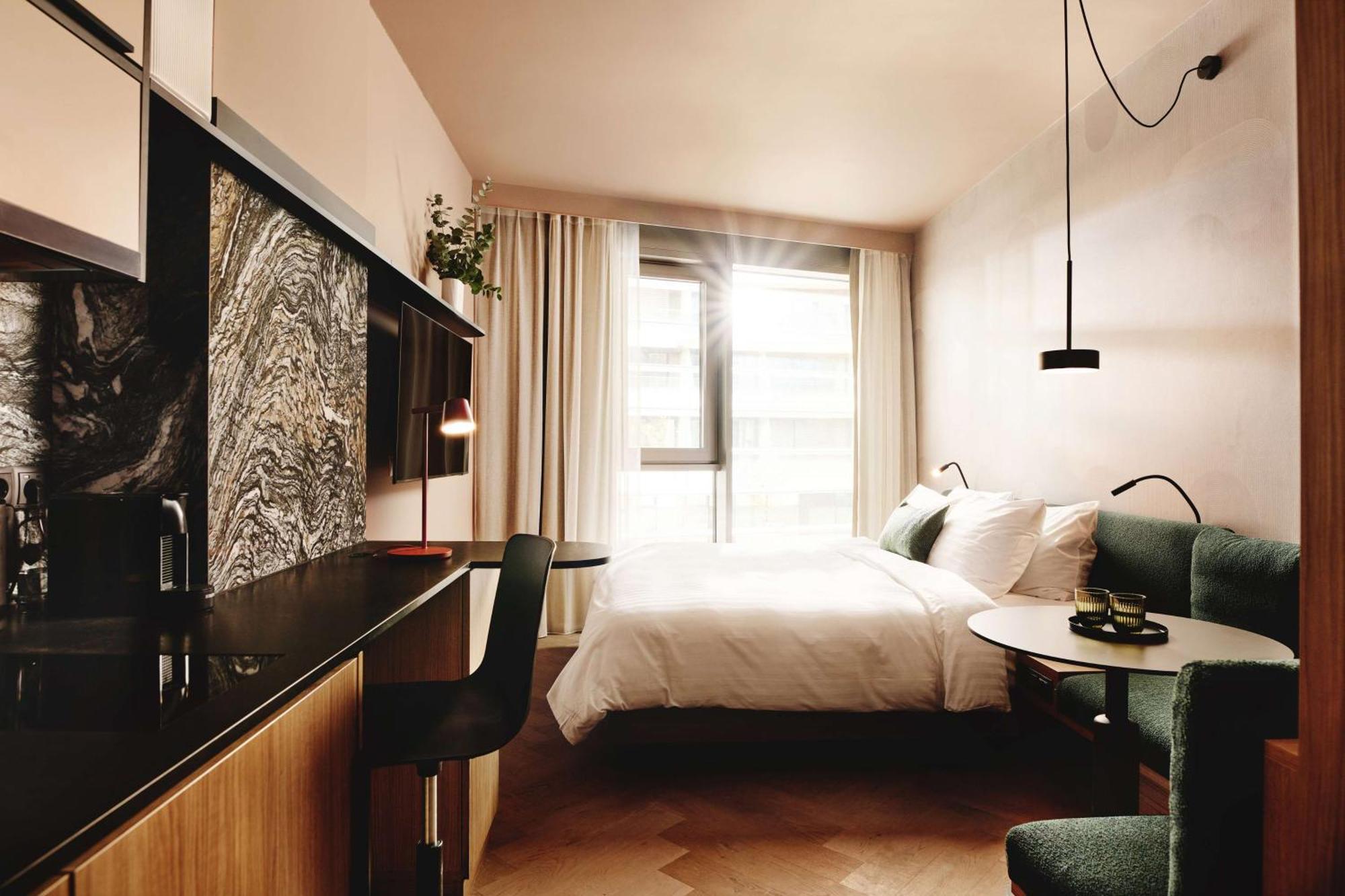 A By Adina Danube 4* Wien
