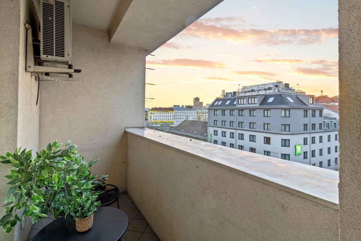 Great Public Transport I 80sqm I Loggia With A View * Vienna