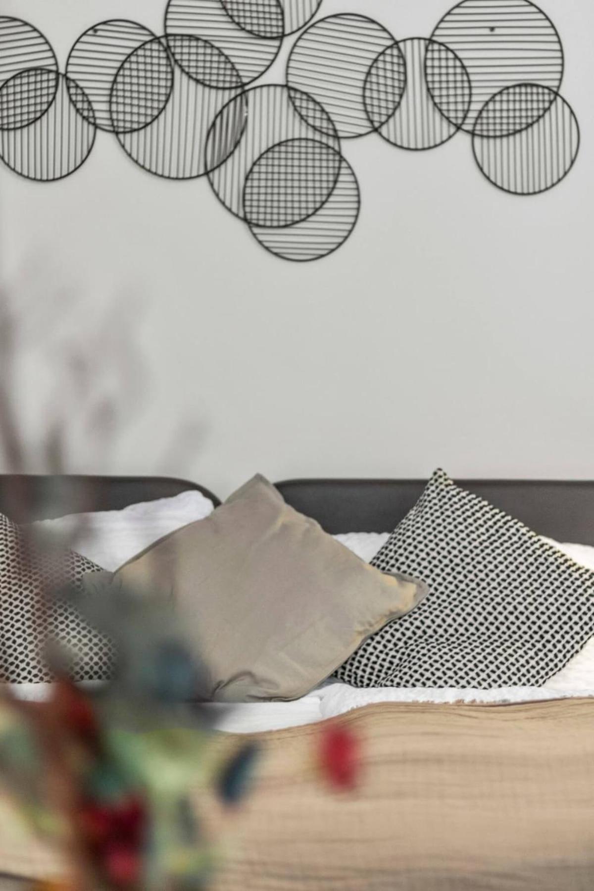 Apartment Augarten I 5 Min To Metro I 10 Min To *