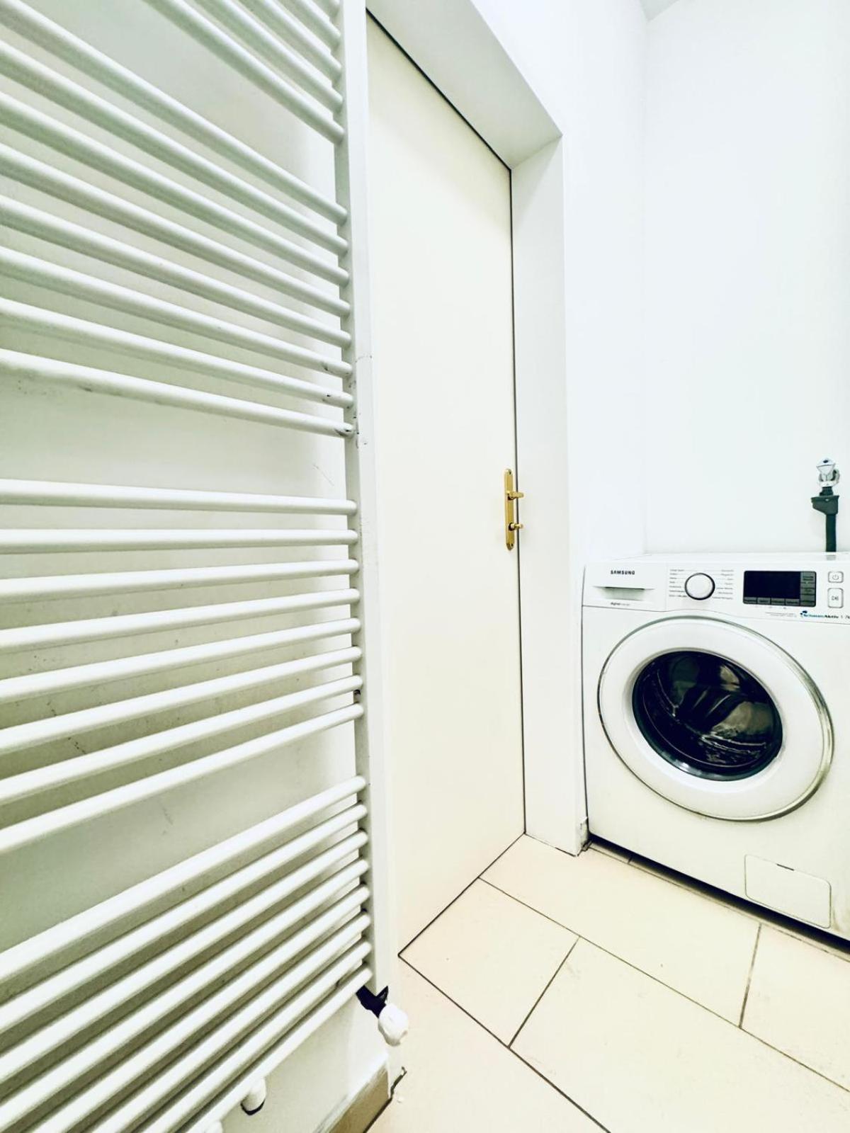 Comfy In A Shared Apartment, Only 17min Walk To Schoenbrunn * Vienna