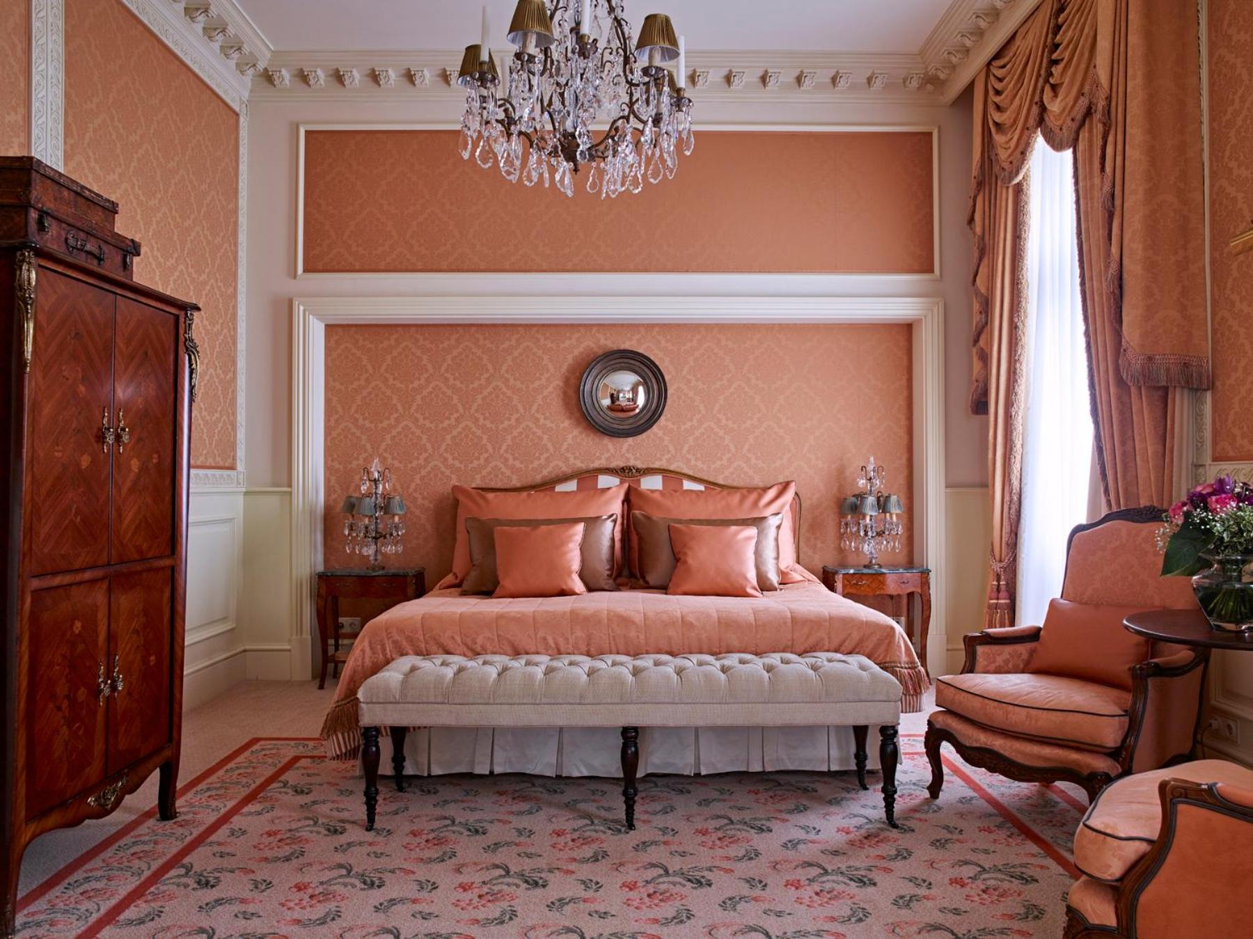Grand Hotel 5*