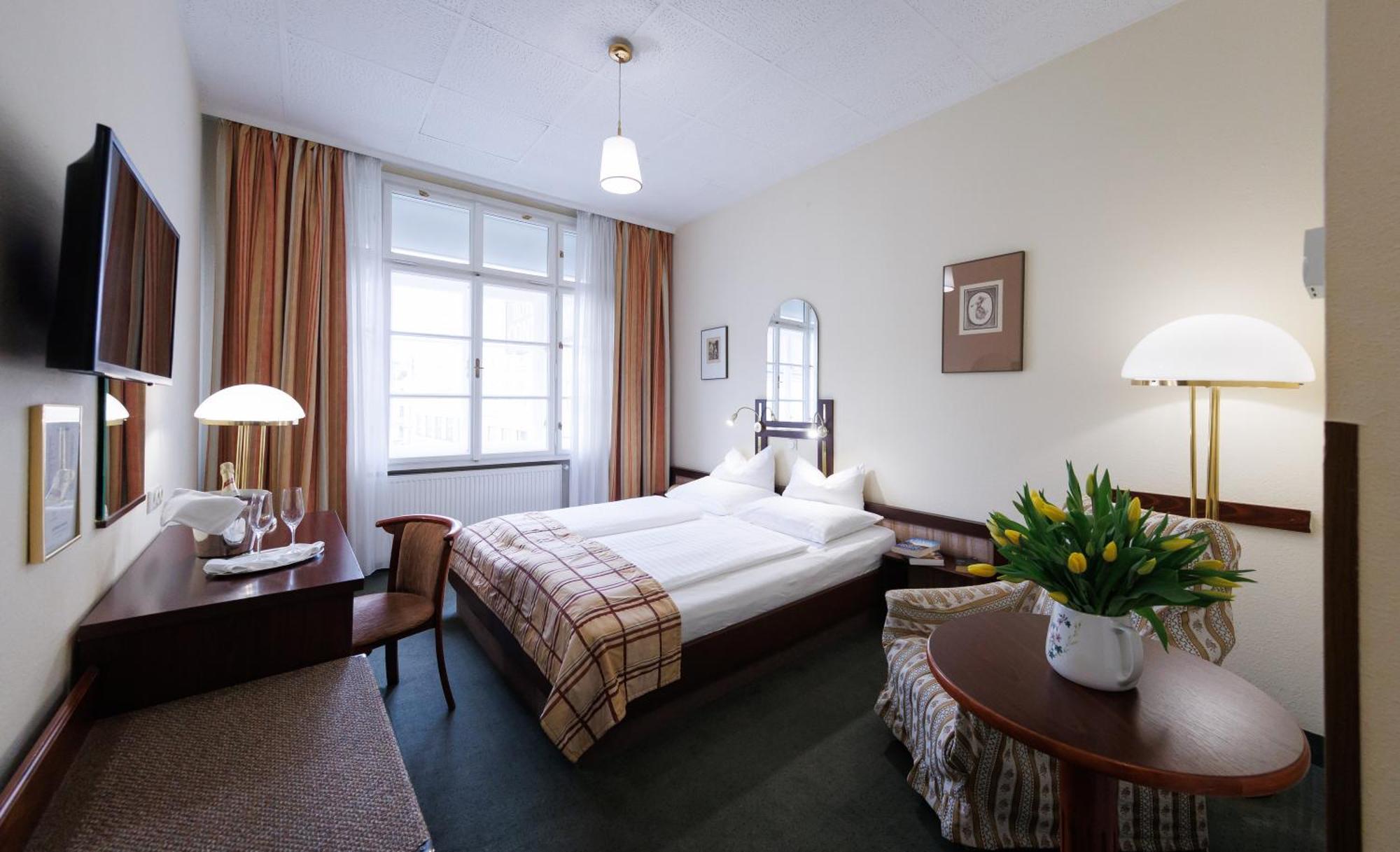 Bed & Breakfast Continental Hotel-pension 4*