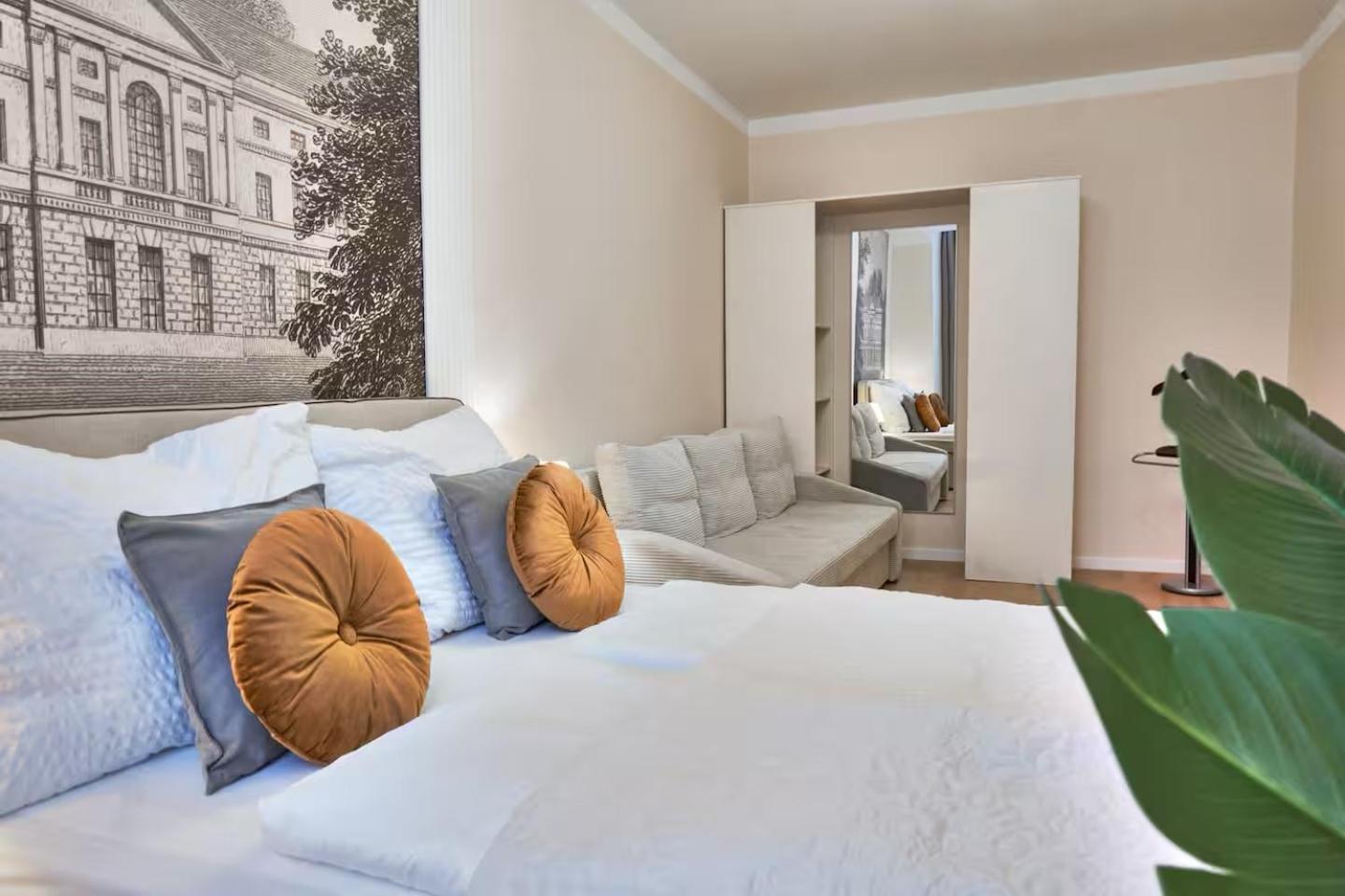 Hotel Very Apartments, 5 Min To Center, No Reception 3*
