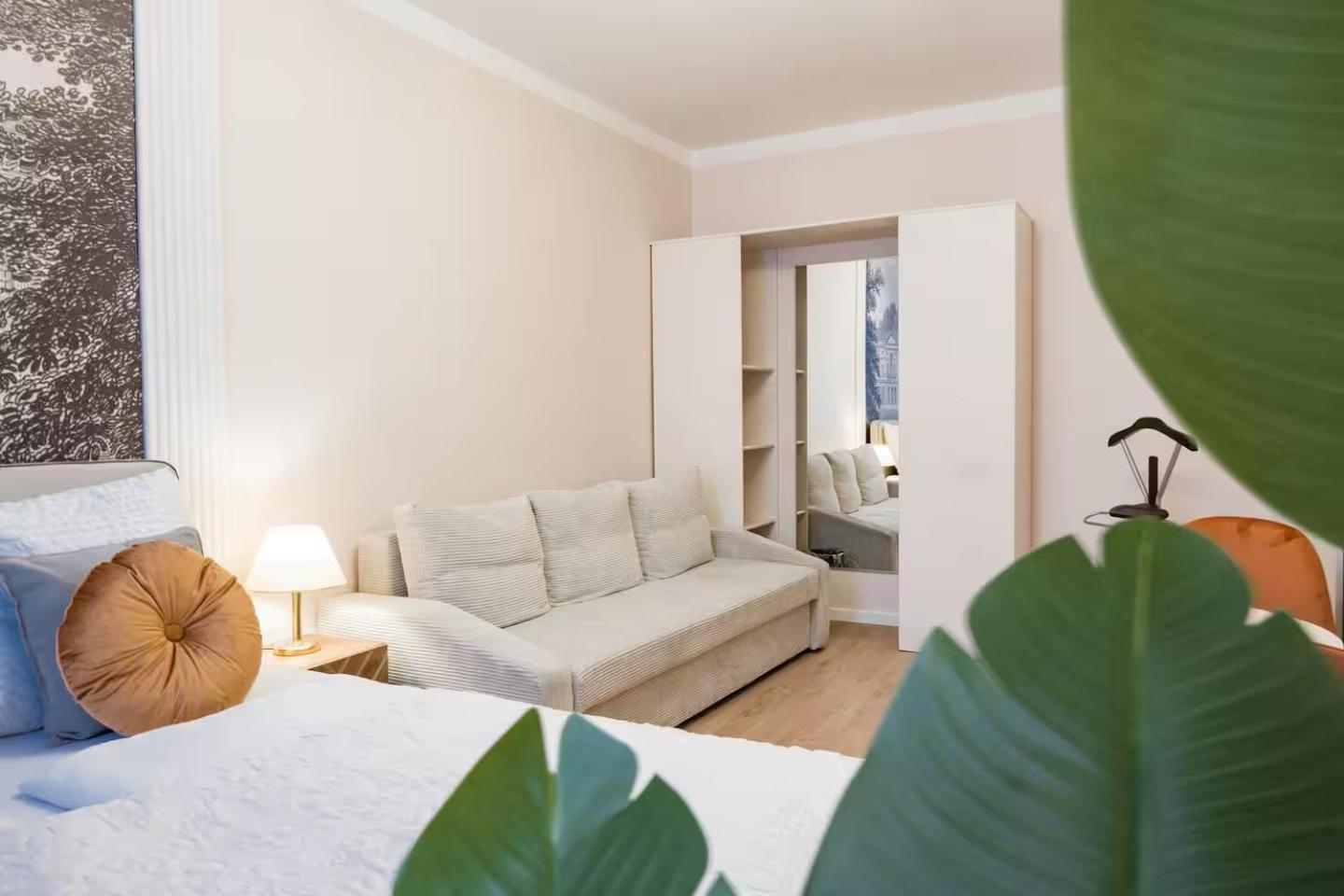 Very Apartments, 5 Min To Center, No Reception 3*