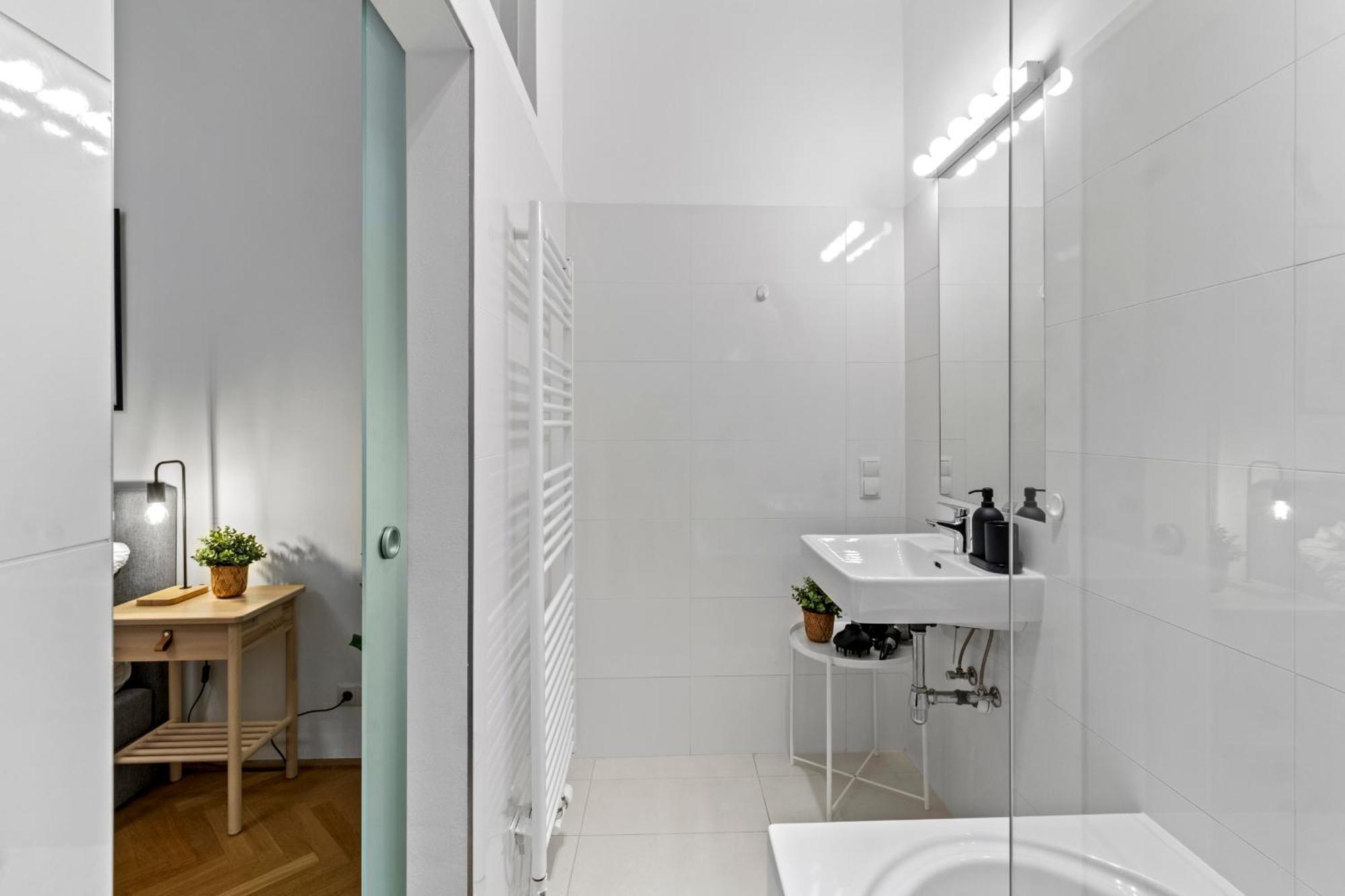 Cozy - 4 Min U6 Josefstaedterstrasse *