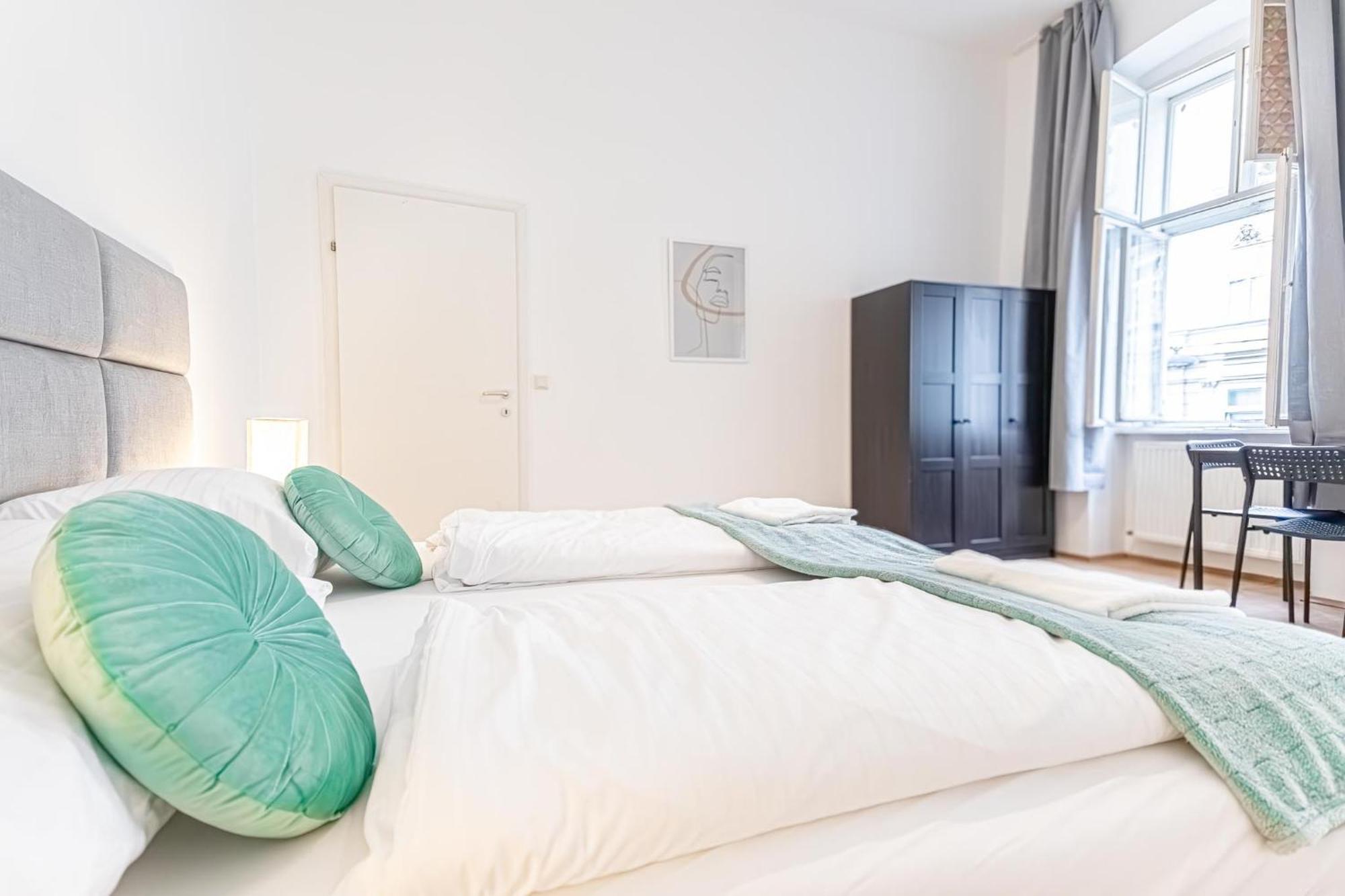 City-linked 2br Near Wiener Stadthalle
