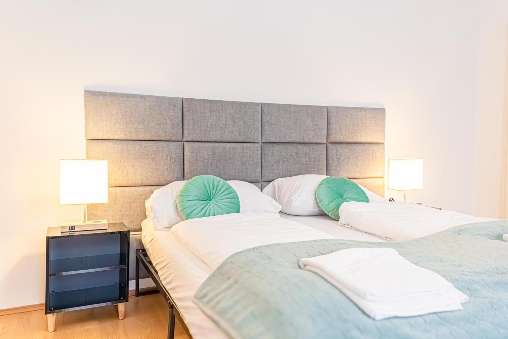 City-linked 2br Near Wiener Stadthalle