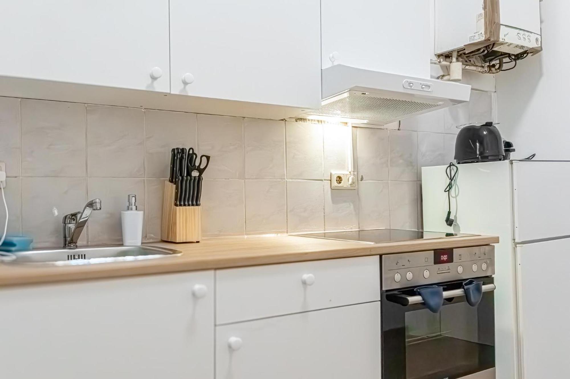 City-linked 2br Near Wiener Stadthalle Apartment Vienna