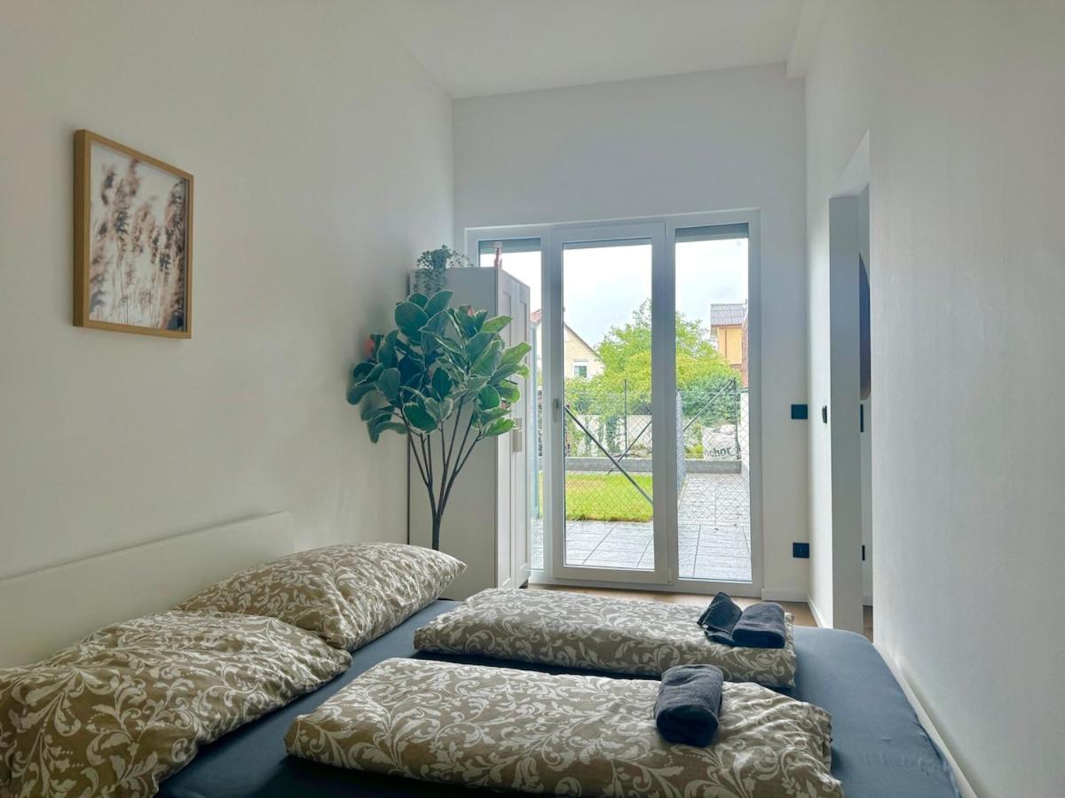 Modern Stylish With Garden & Free Parking Apartamento Viena
