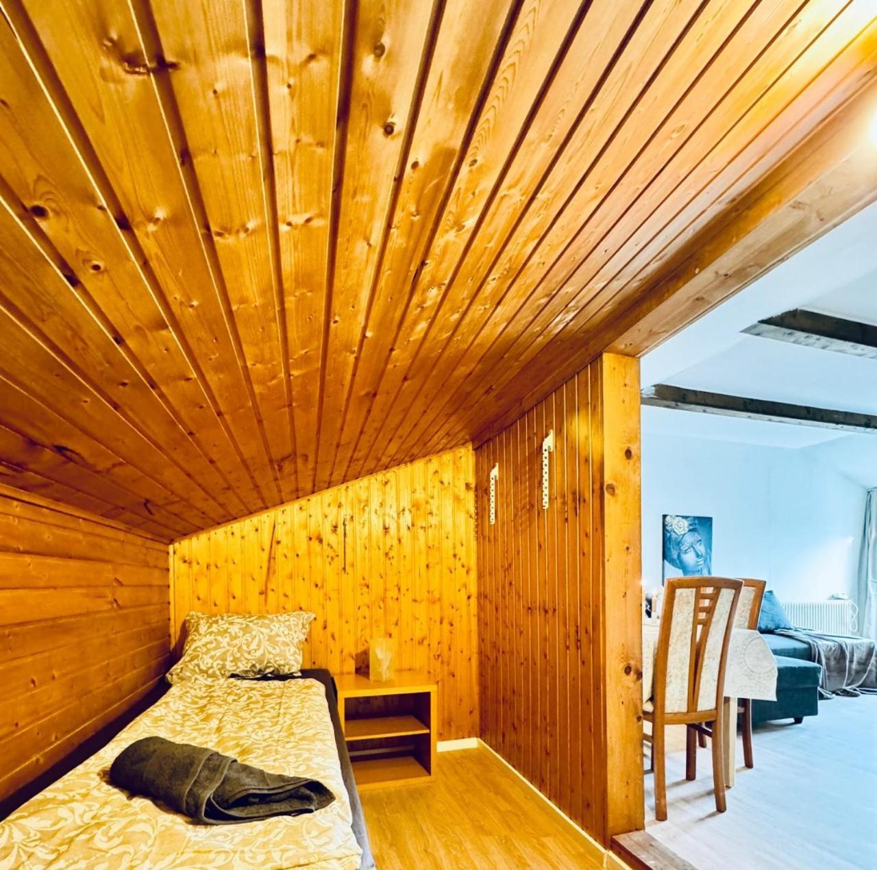 Cozy In A For Groups, 16-mins To Blumengaerten * Wien