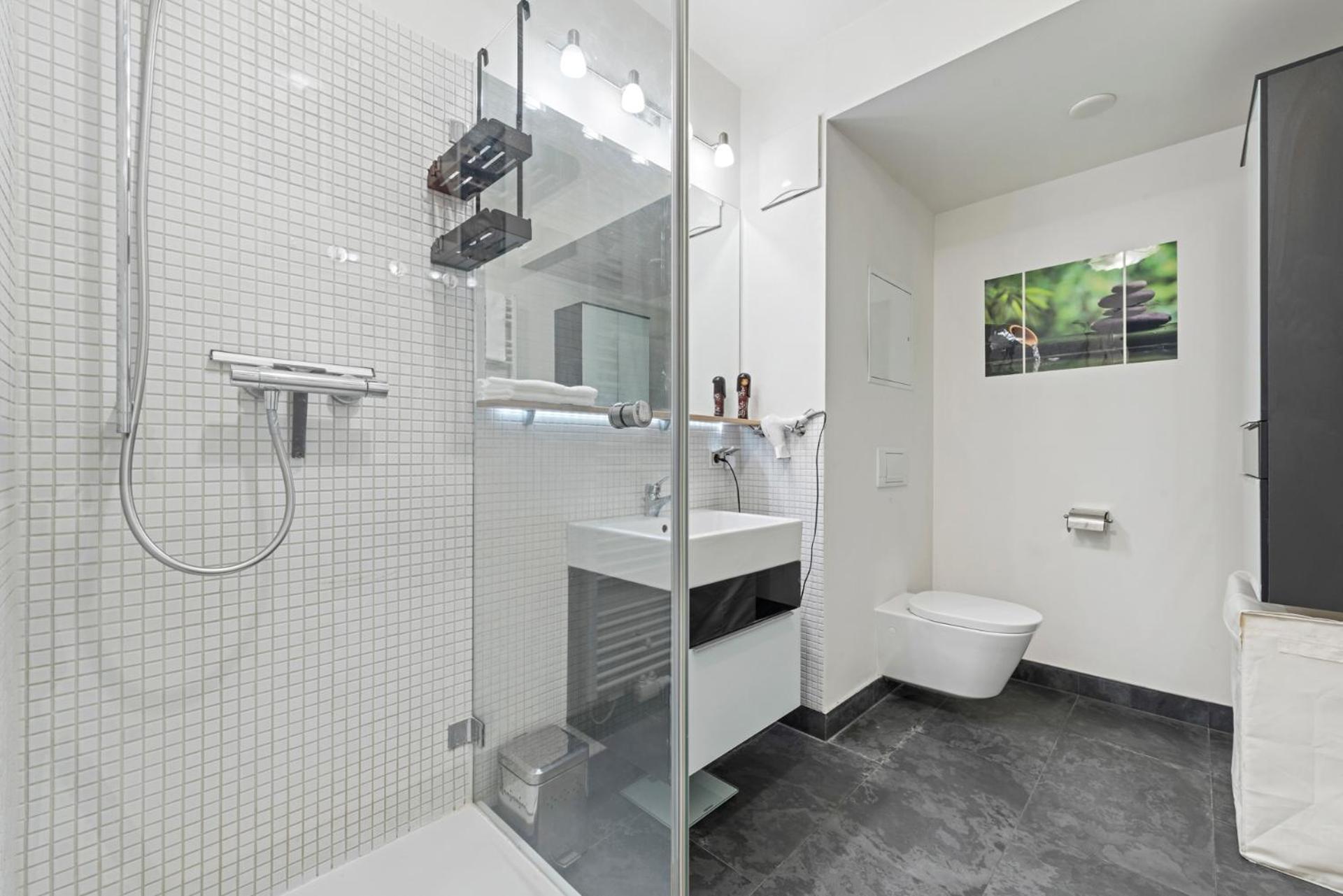2-zimmer Wohnung, Im Zentrum, Garage, Terrasse Apartment Vienna