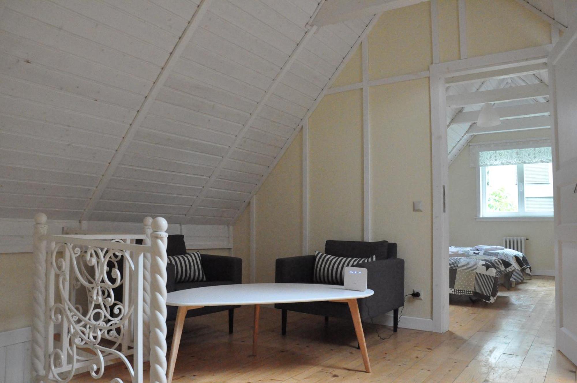 House Near To Schoenbrunn - Free Parking - 24-7 Check In - 8 Person Vienna