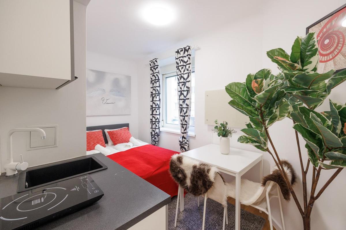 Modern Apartment *